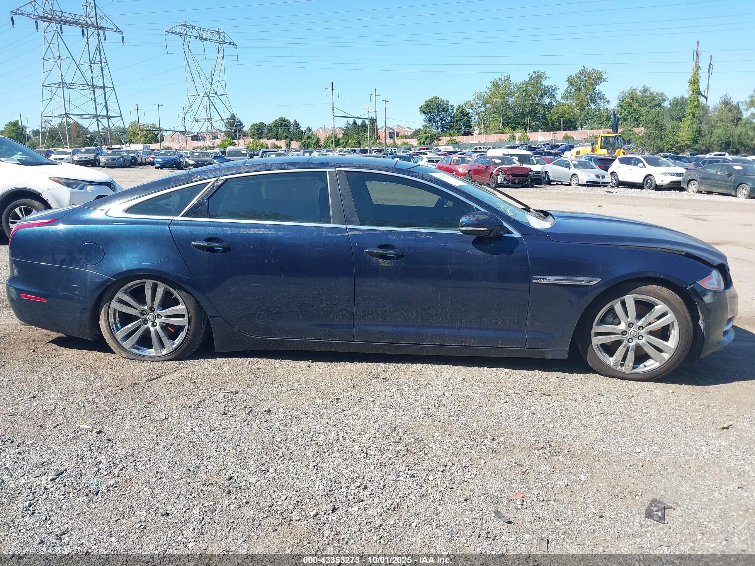 2013 Jaguar Xj Xjl Portfolio Blue vin: SAJWJ2GDXD8V44882