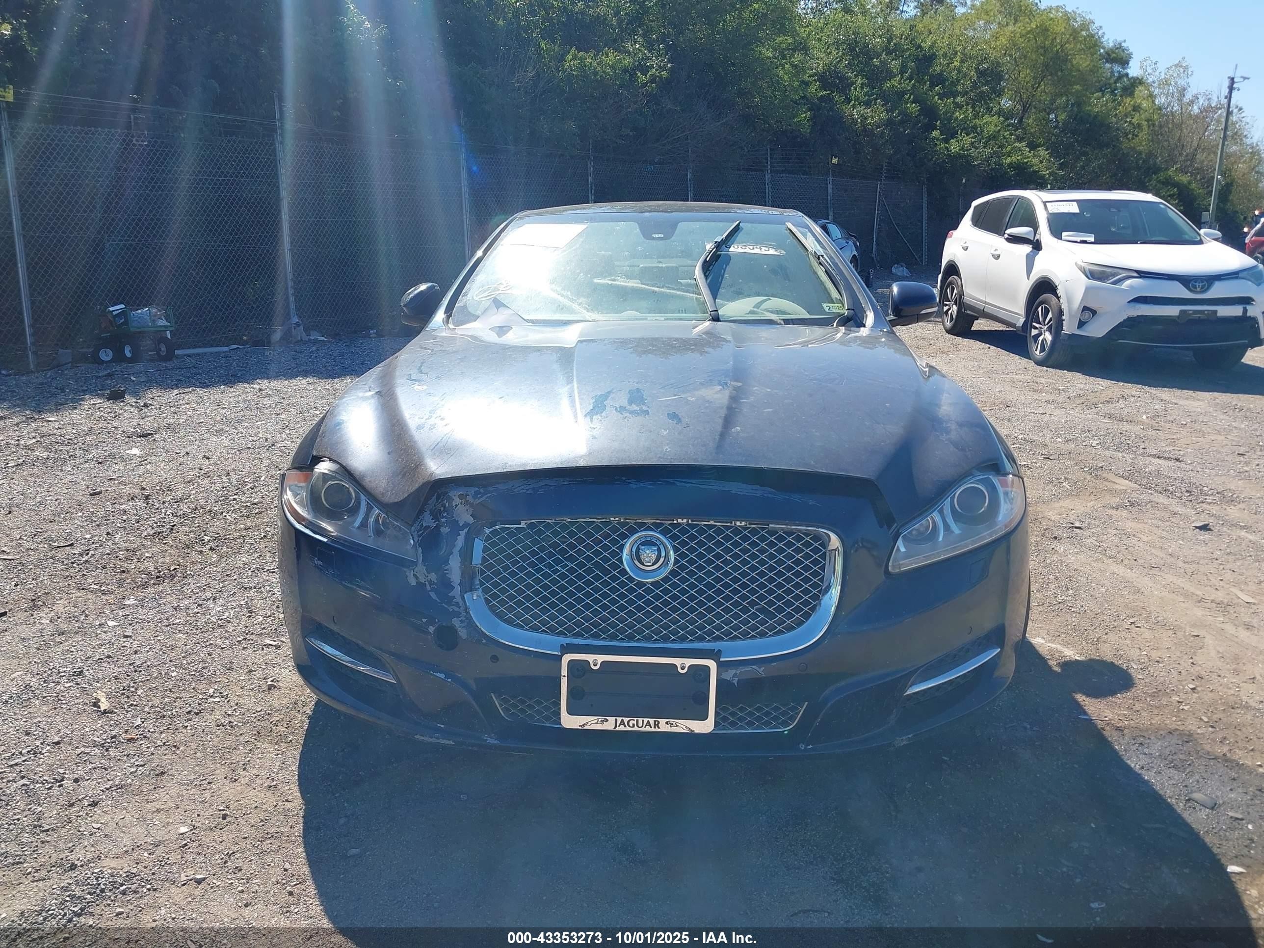 2013 Jaguar Xj Xjl Portfolio Blue vin: SAJWJ2GDXD8V44882