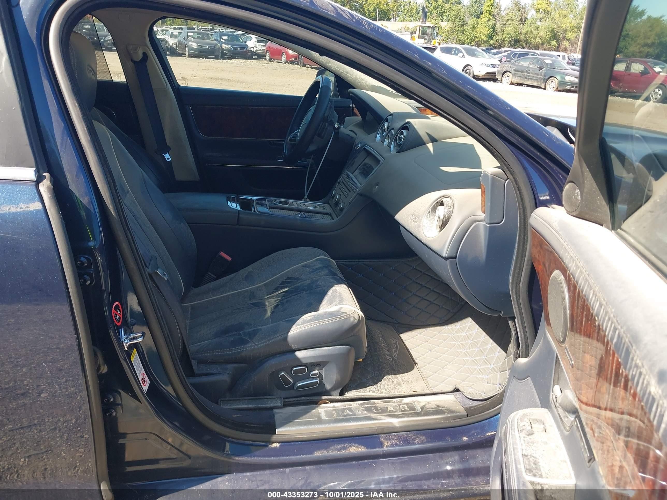 2013 Jaguar Xj Xjl Portfolio Blue vin: SAJWJ2GDXD8V44882