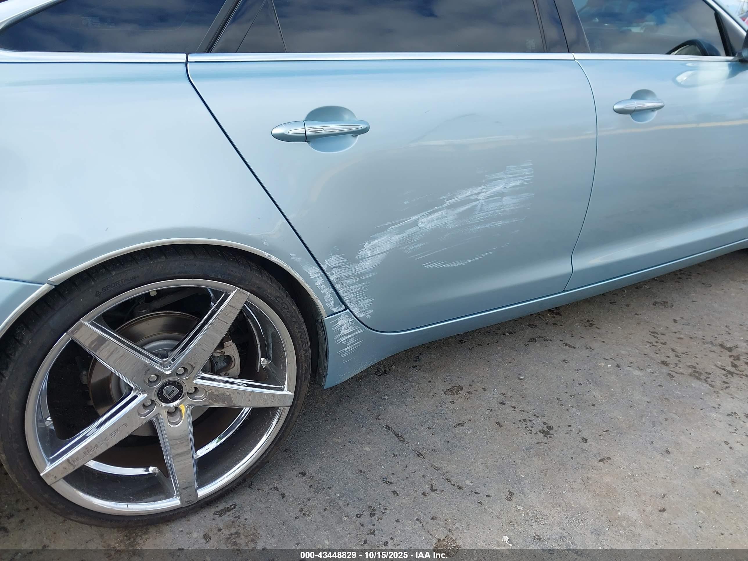 2013 Jaguar Xj Xjl Portfolio Light Blue vin: SAJWJ2GDXD8V47278