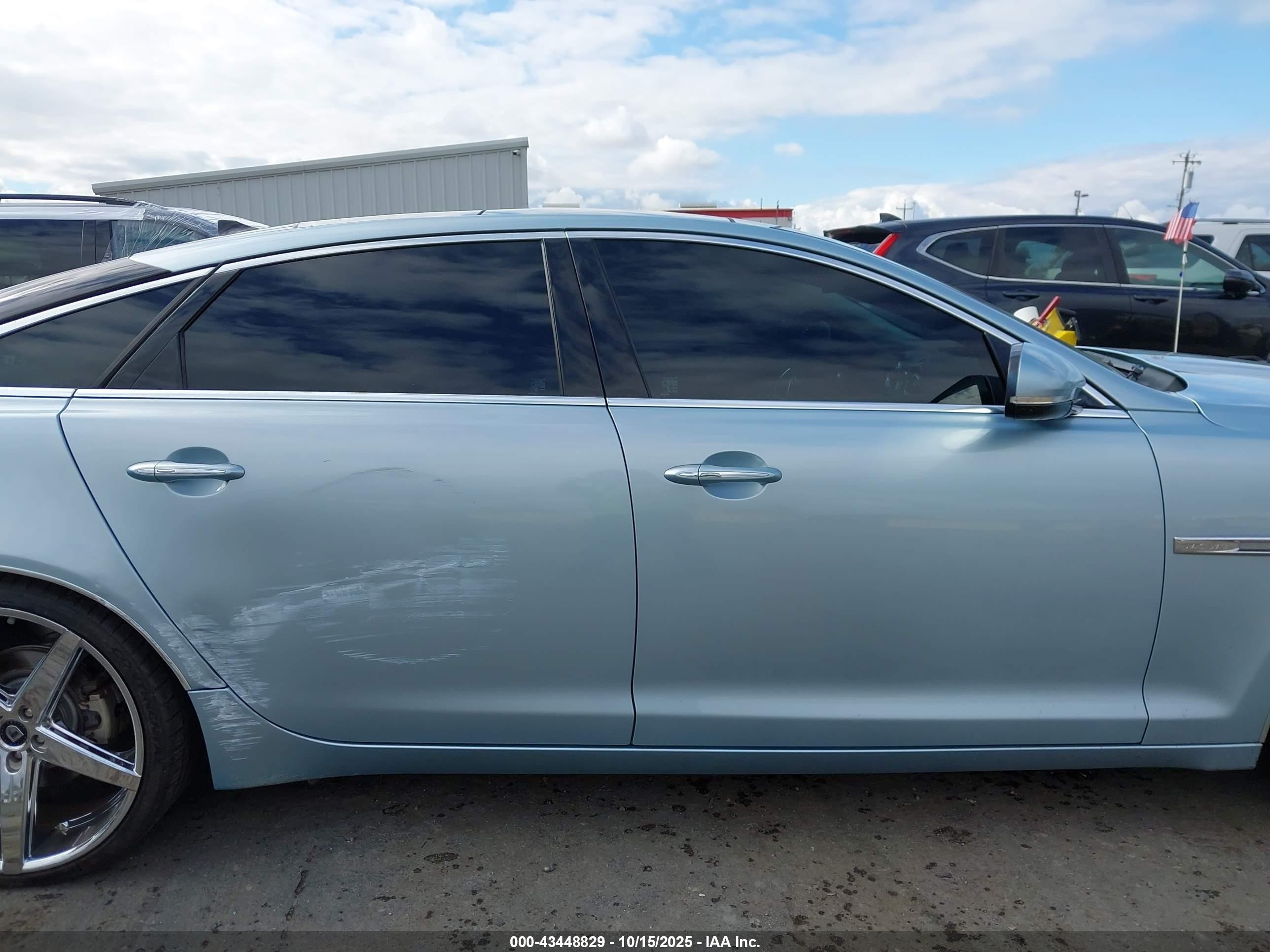 2013 Jaguar Xj Xjl Portfolio Light Blue vin: SAJWJ2GDXD8V47278