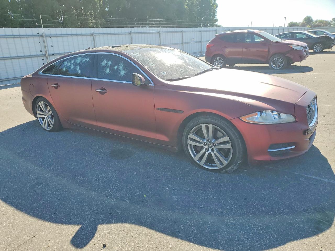 2013 Jaguar Xjl Portfolio Burgundy vin: SAJWJ2GDXD8V47426