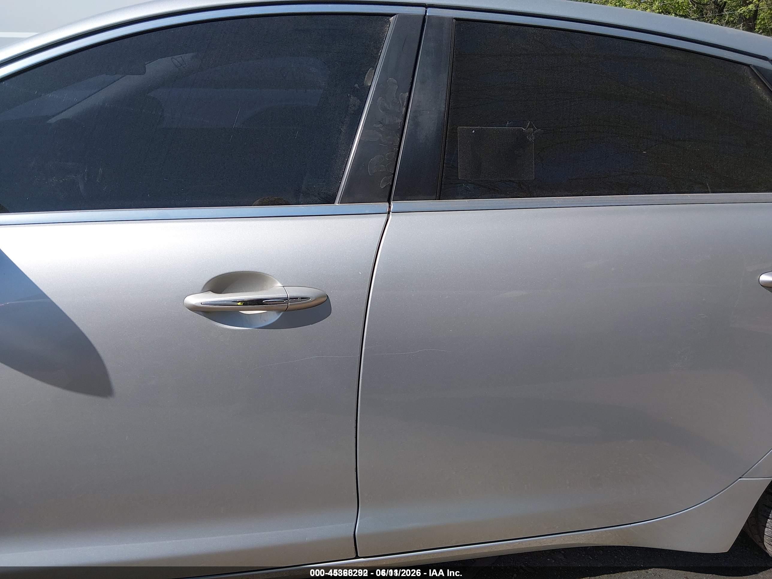 2015 Jaguar Xj Xjl Portfolio Silver vin: SAJWJ2GDXF8V89386