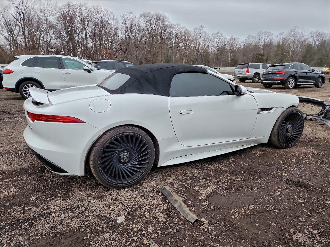 2017 Jaguar F-type S White vin: SAJWJ6FV4H8K41653