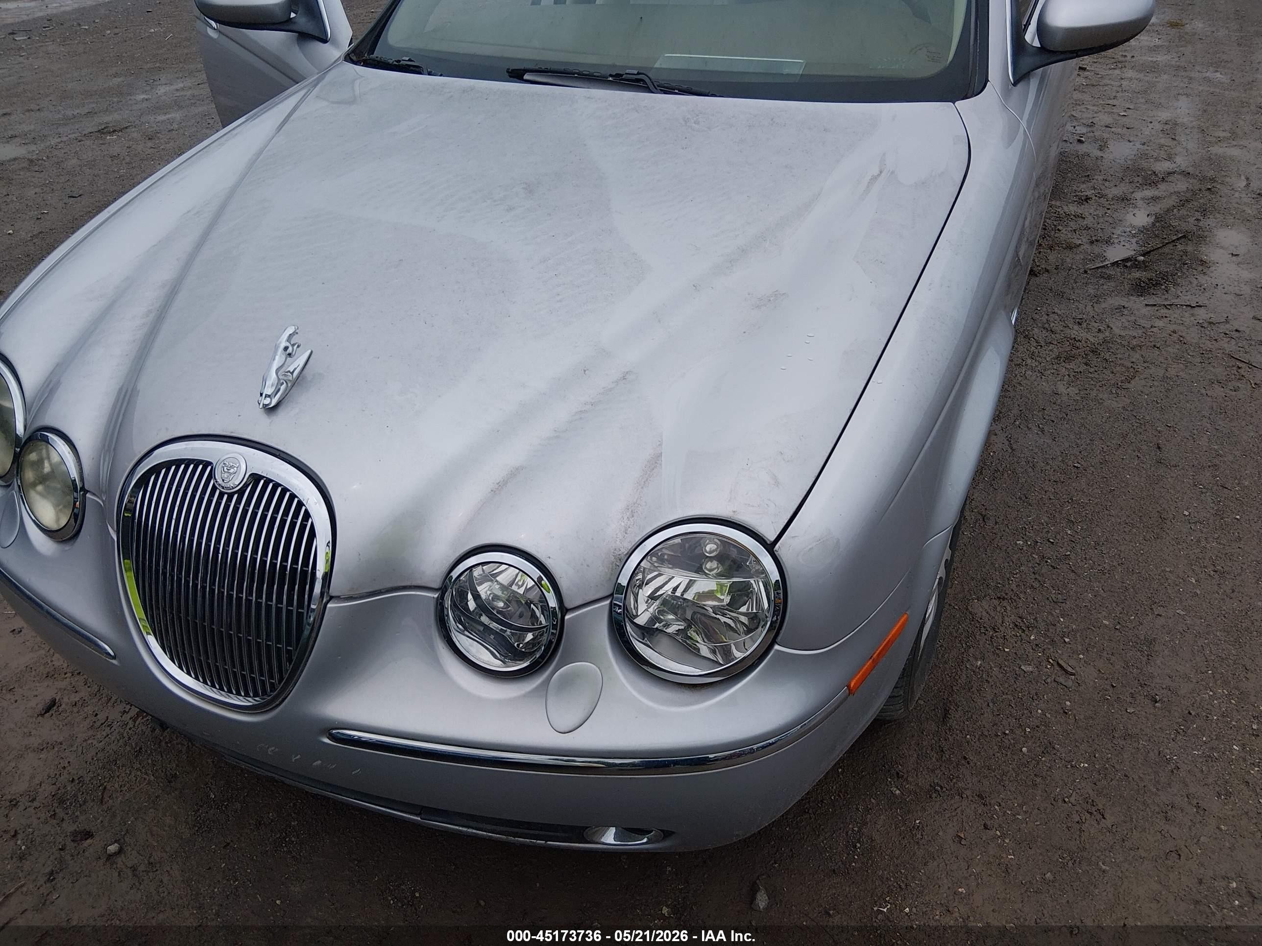 2005 Jaguar S-type   Silver vin: SAJXA01TX5FN31264