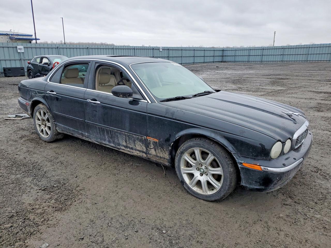2004 Jaguar Xj8 Black vin: SAJXA71C44SG17431