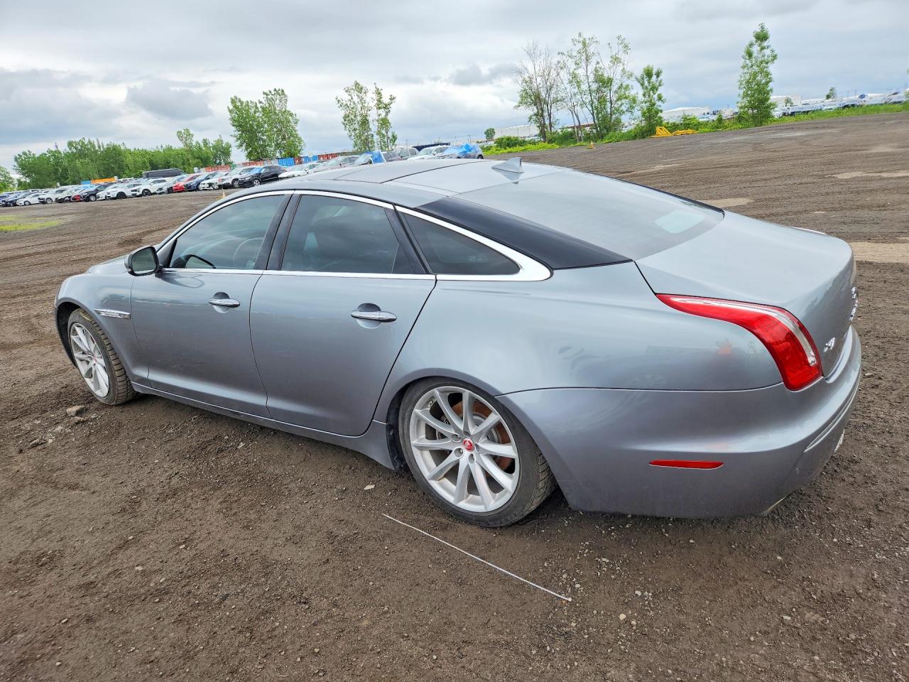 2015 Jaguar Xj Charcoal vin: SAJXJ1CD7F8V81170