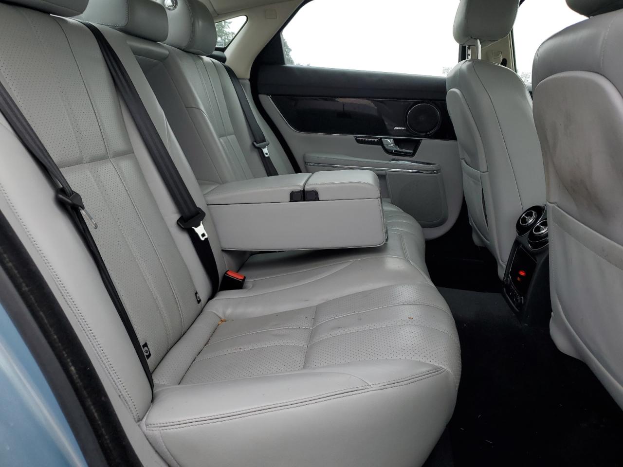 2013 Jaguar Xj Blue vin: SAJXJ1CDXD8V48337