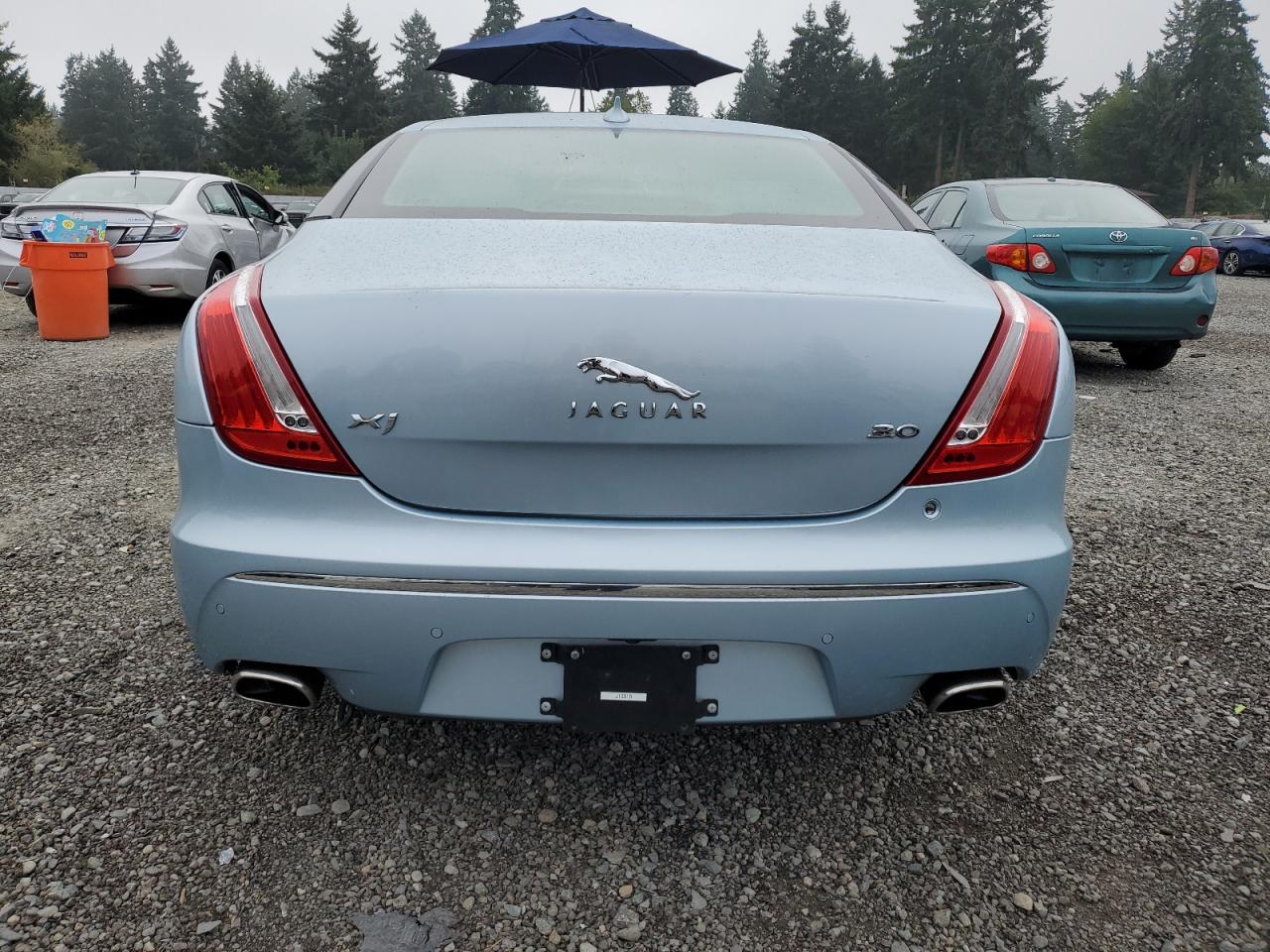 2013 Jaguar Xj Blue vin: SAJXJ1CDXD8V48337