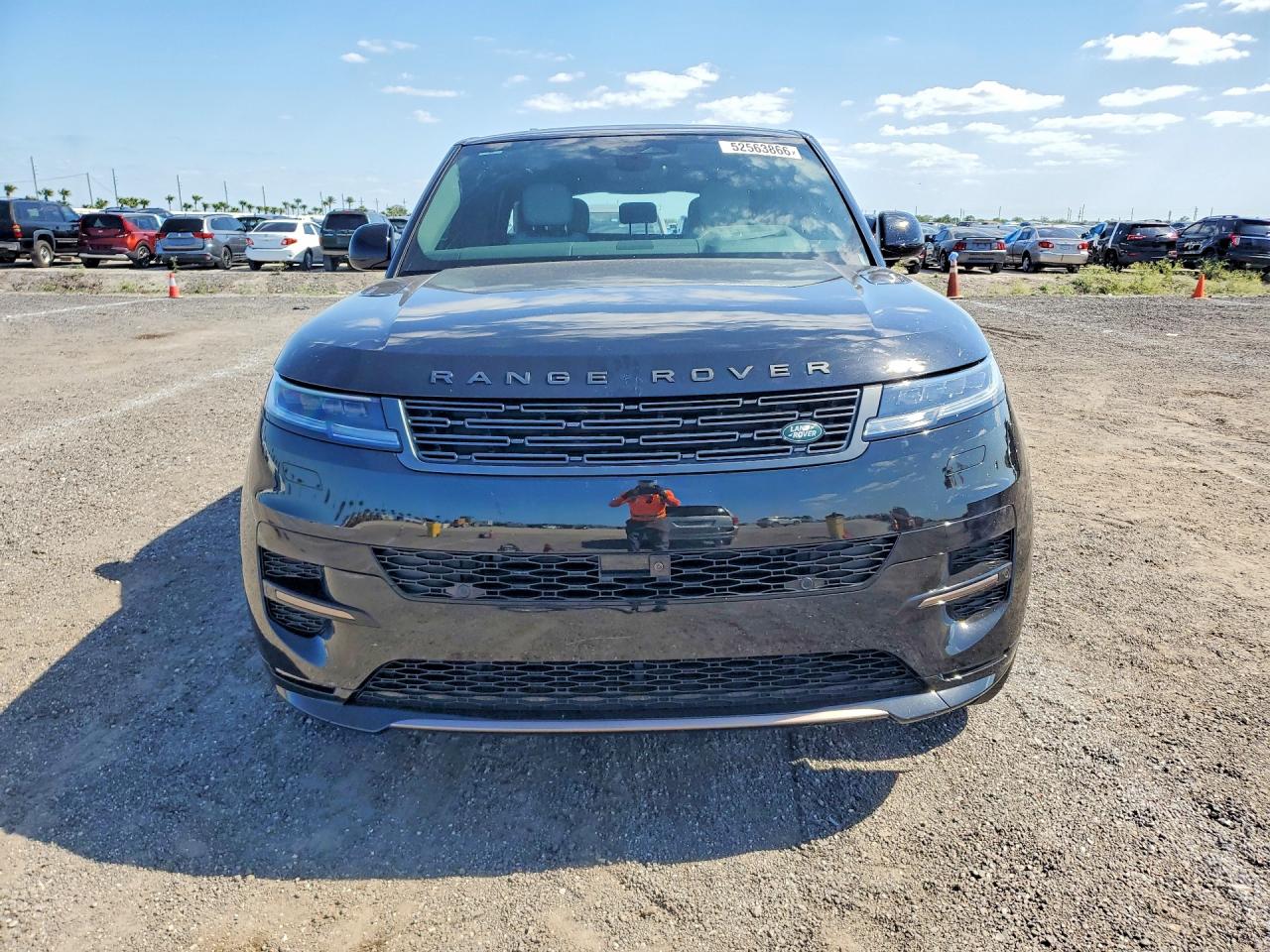 2025 Land Rover Range Rover Sport Dynamic Se Black vin: SAL1L9E42SA474078