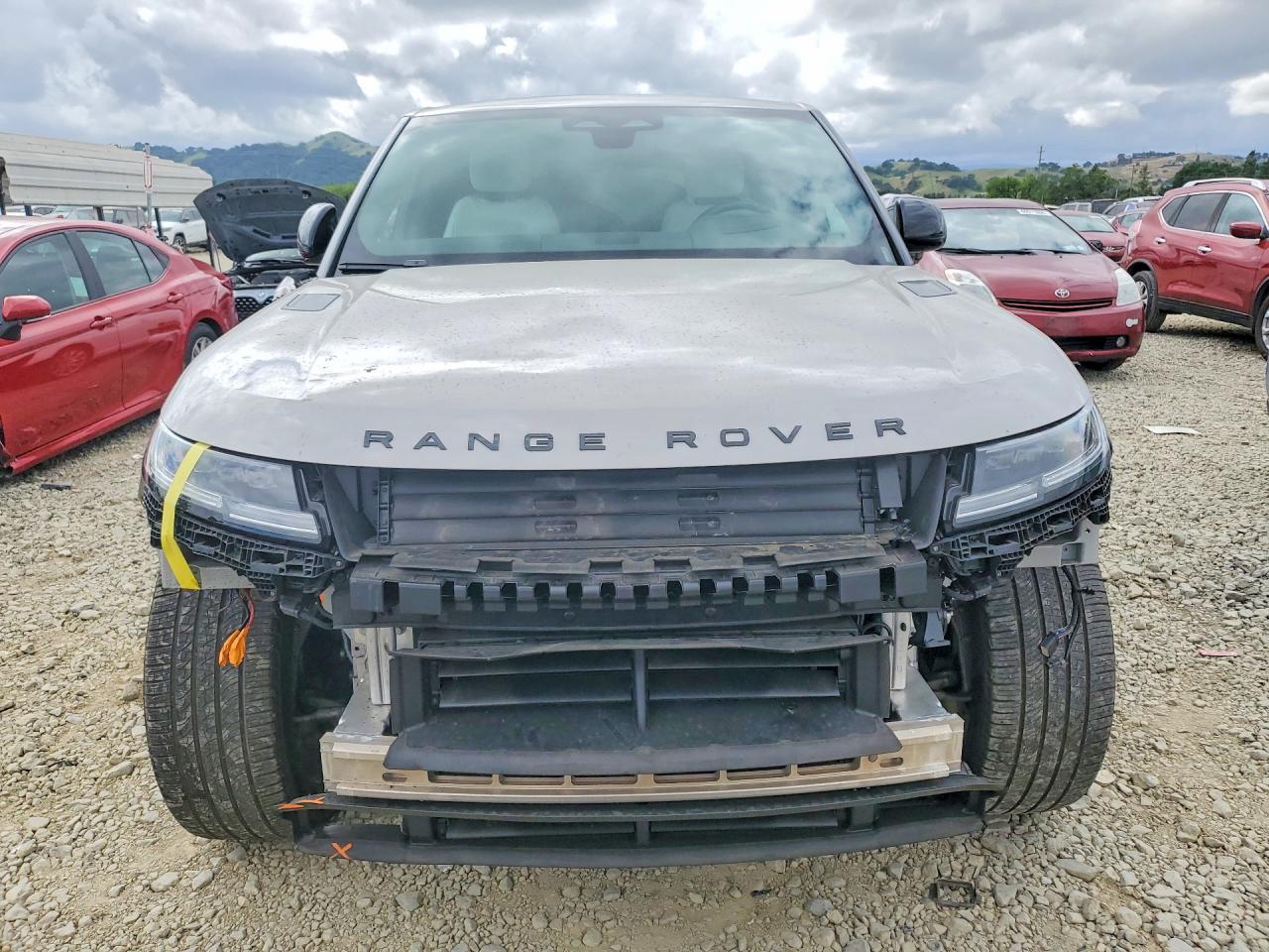 2024 Land Rover Range Rover Sport Dynamic Se Gray vin: SAL1L9FU3RA413041