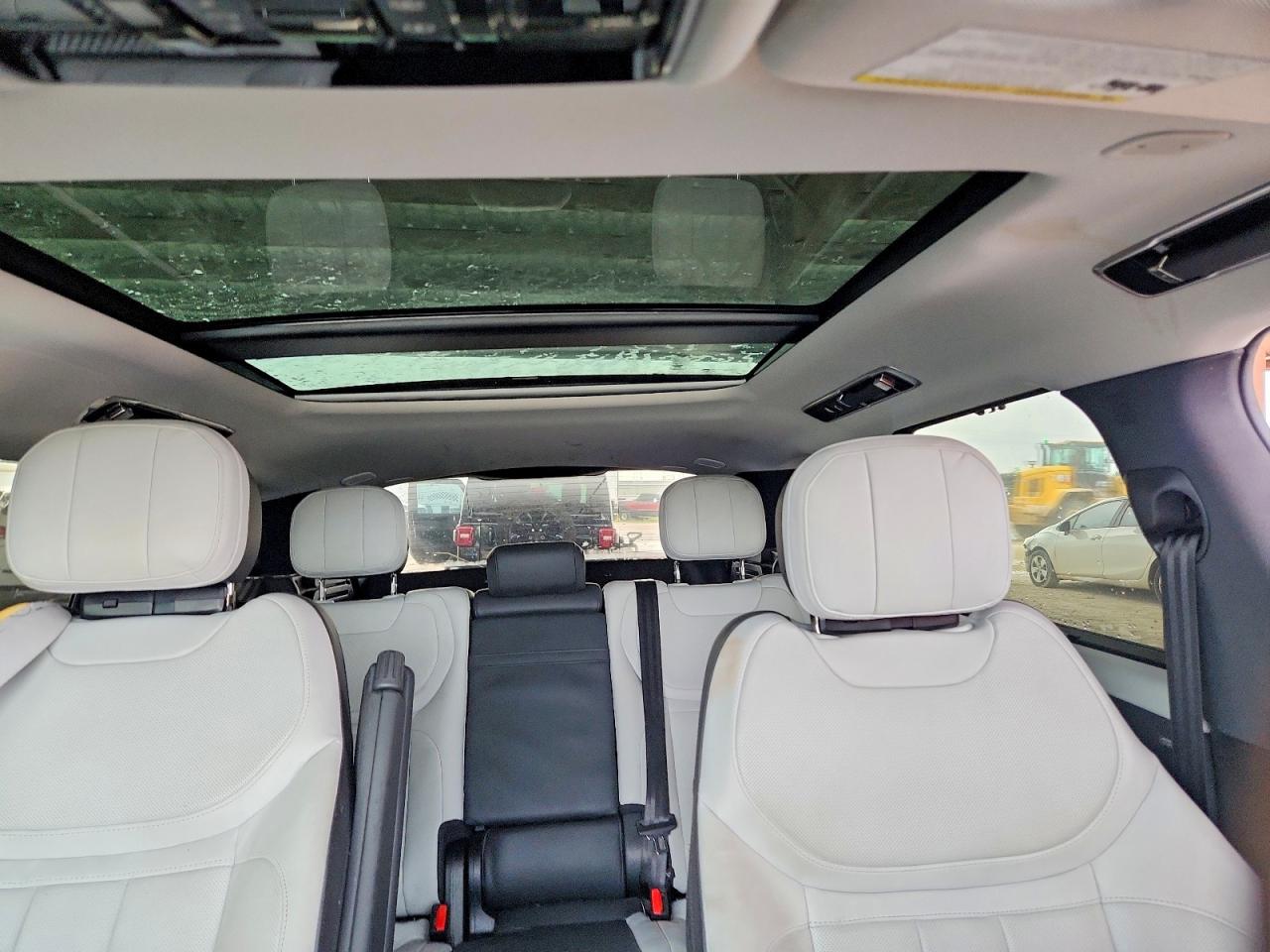 2024 Land Rover Range Rover Sport Dynamic Se White vin: SAL1L9FUXRA167248