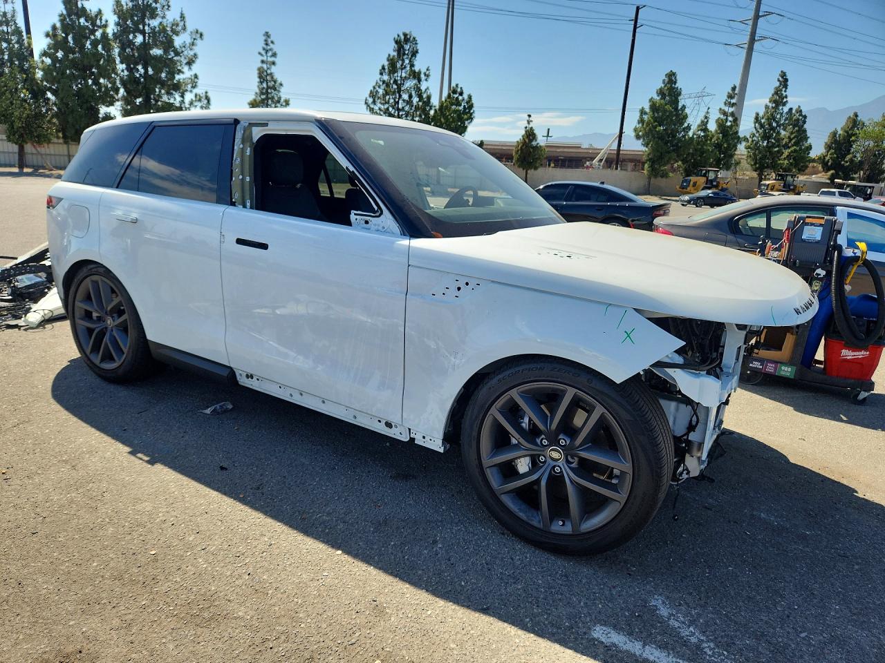 2025 Land Rover Range Rover Sport Se White vin: SAL1P9EU2SA472500