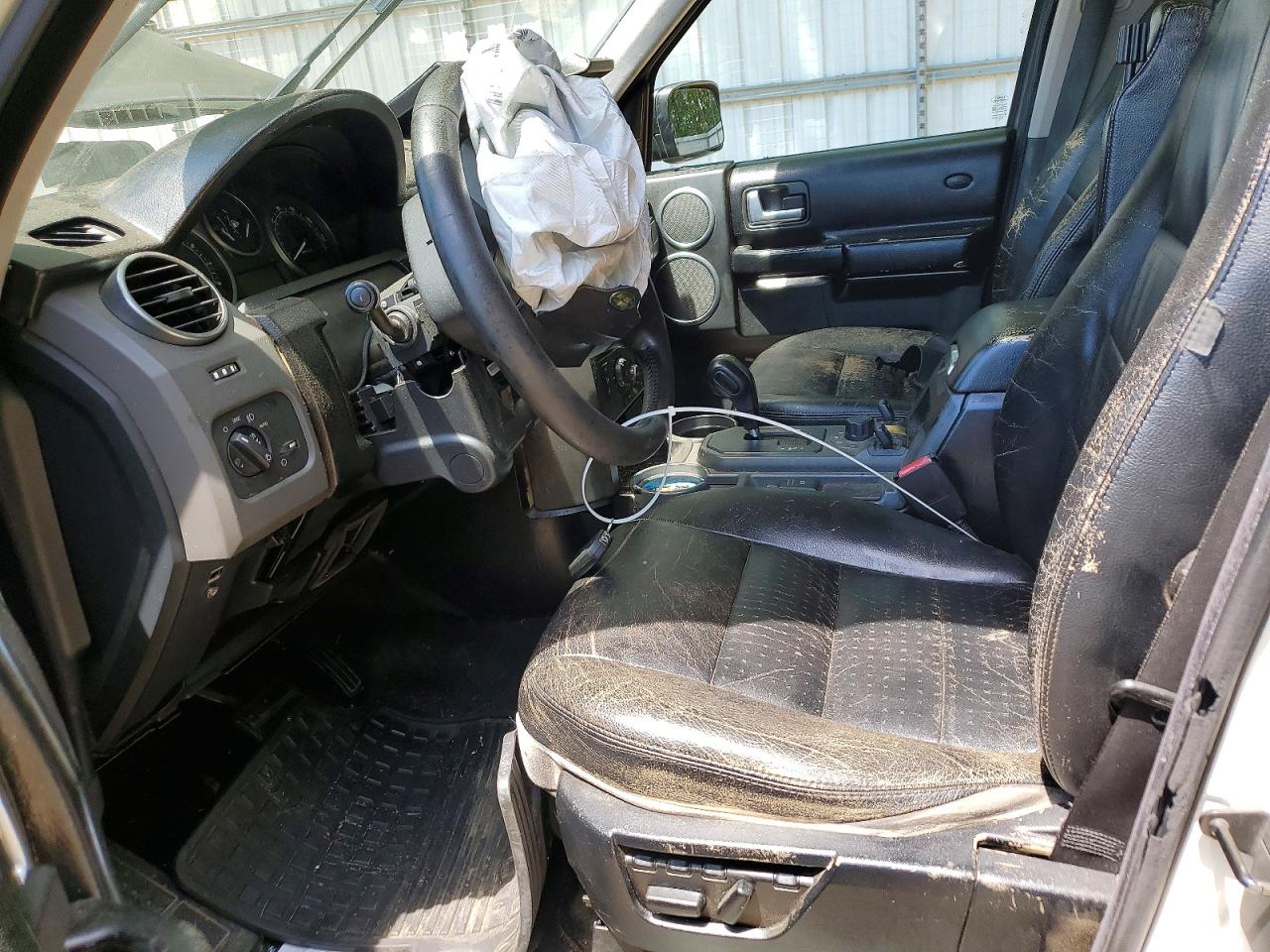 2005 Land Rover Lr3 White vin: SALAA25455A310048