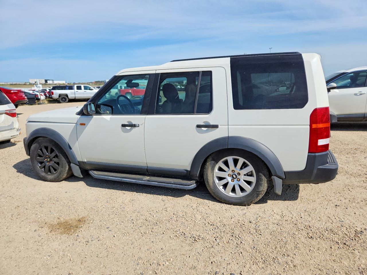 2005 Land Rover Lr3 White vin: SALAA254X5A304567