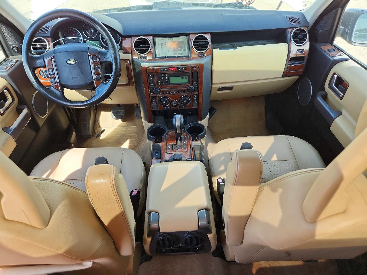 2005 Land Rover Lr3 White vin: SALAA254X5A304567