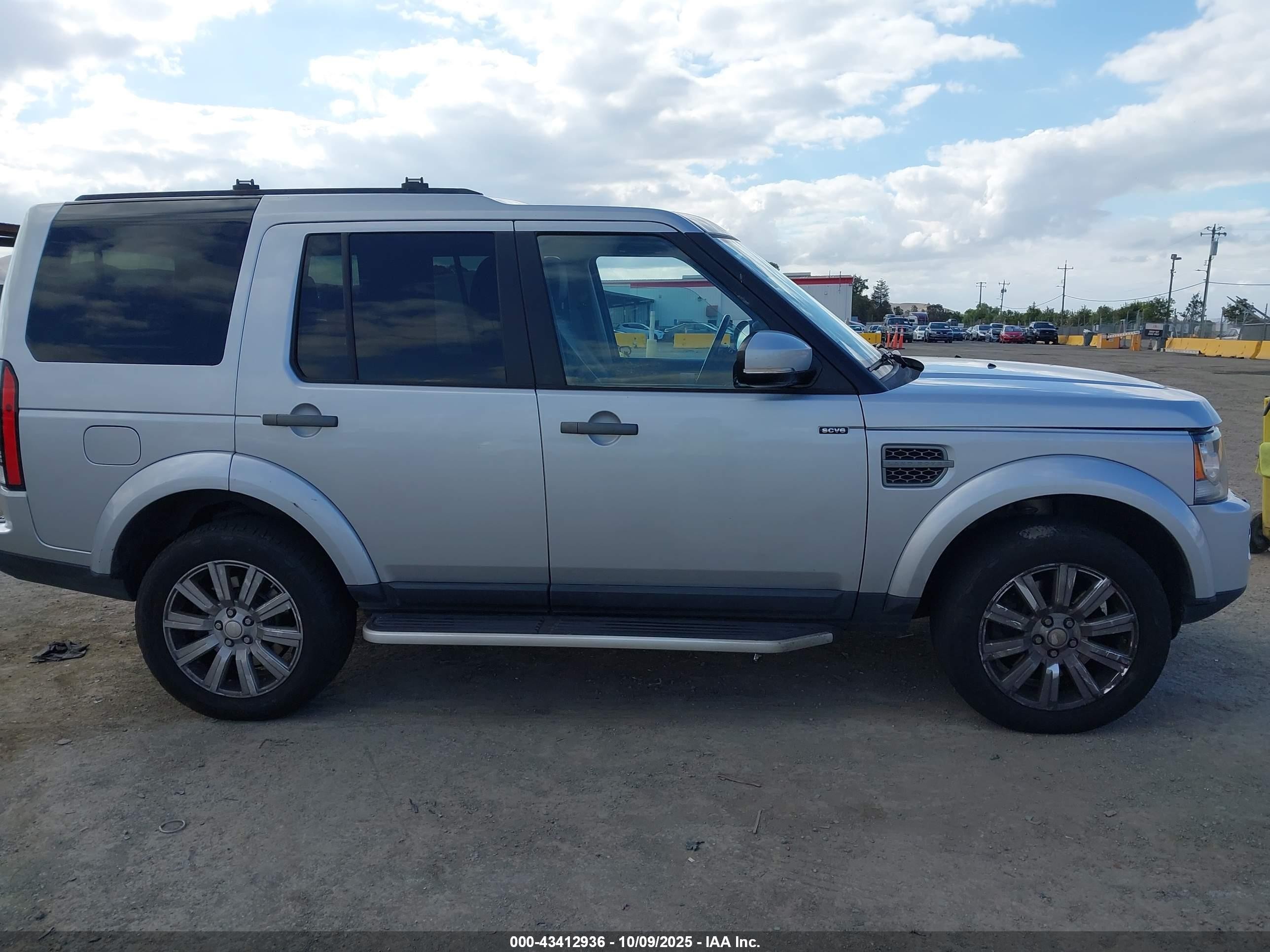 2015 Land Rover Lr4   Silver vin: SALAC2V65FA744869