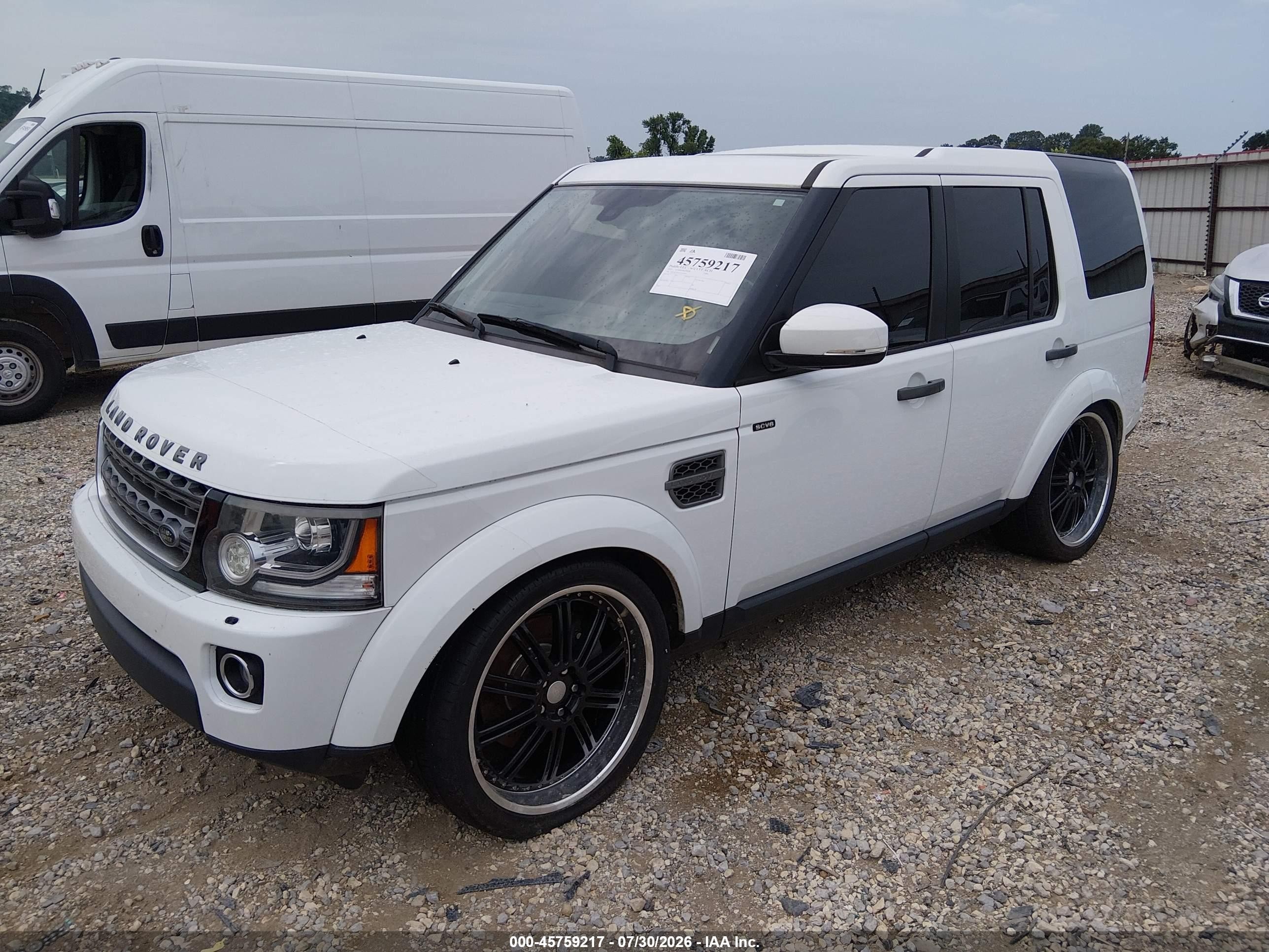 2015 Land Rover Lr4   Белый vin: SALAC2V65FA767035