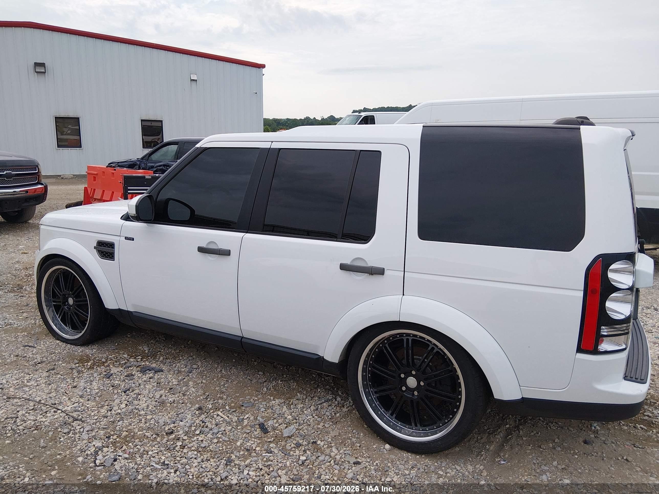 2015 Land Rover Lr4   Белый vin: SALAC2V65FA767035