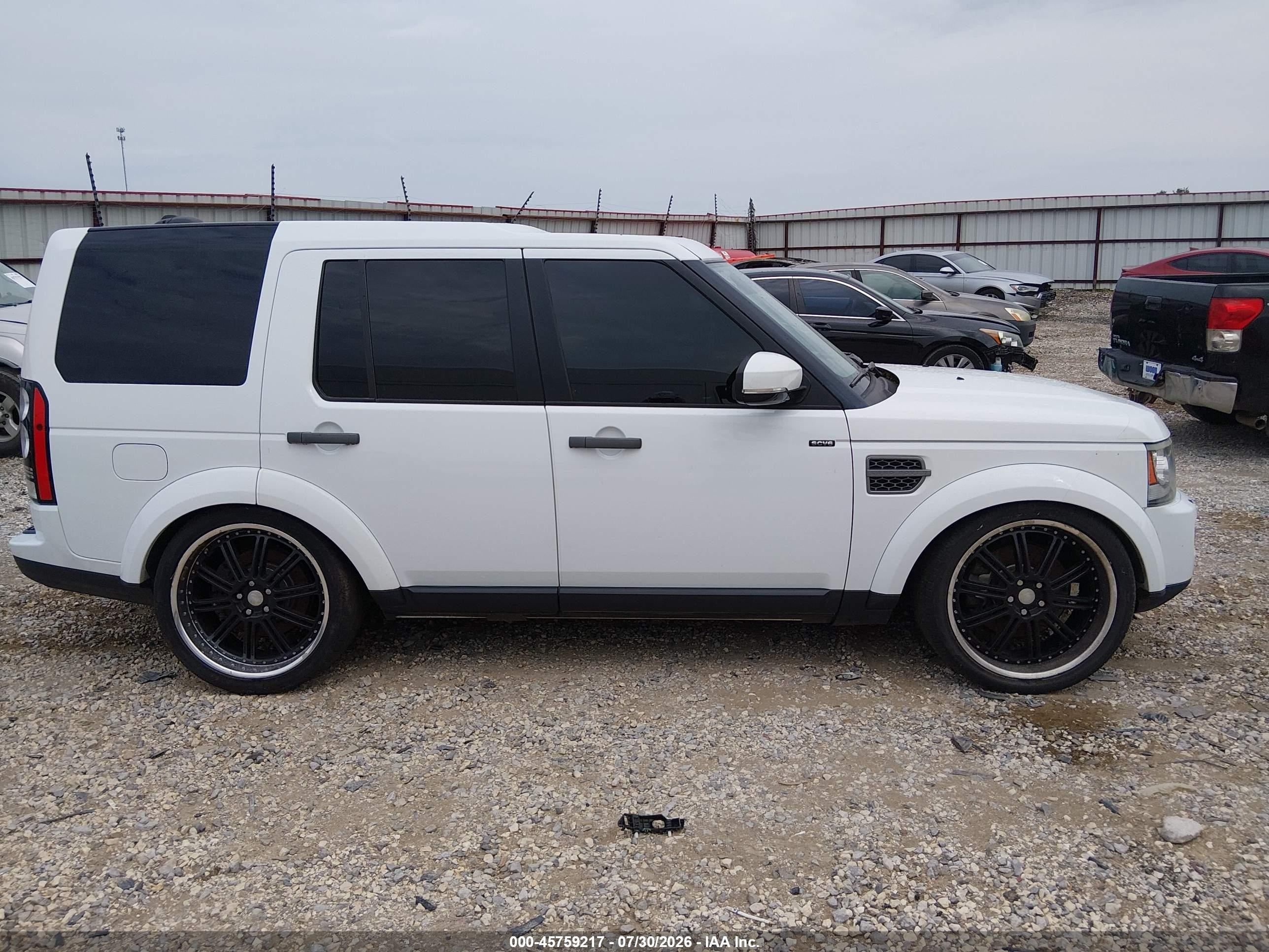 2015 Land Rover Lr4   Белый vin: SALAC2V65FA767035