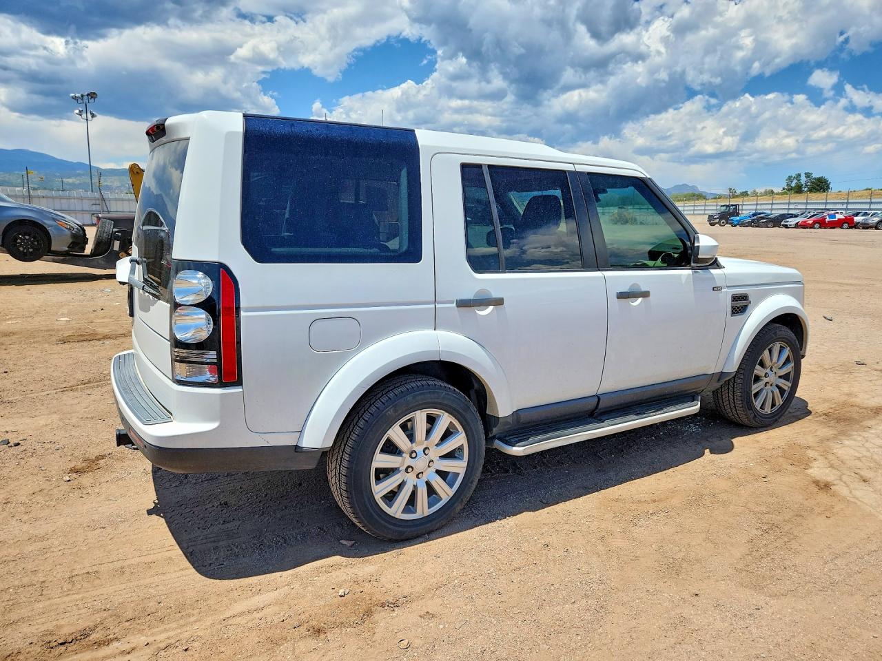 2015 Land Rover Lr4 White vin: SALAC2V69FA772139