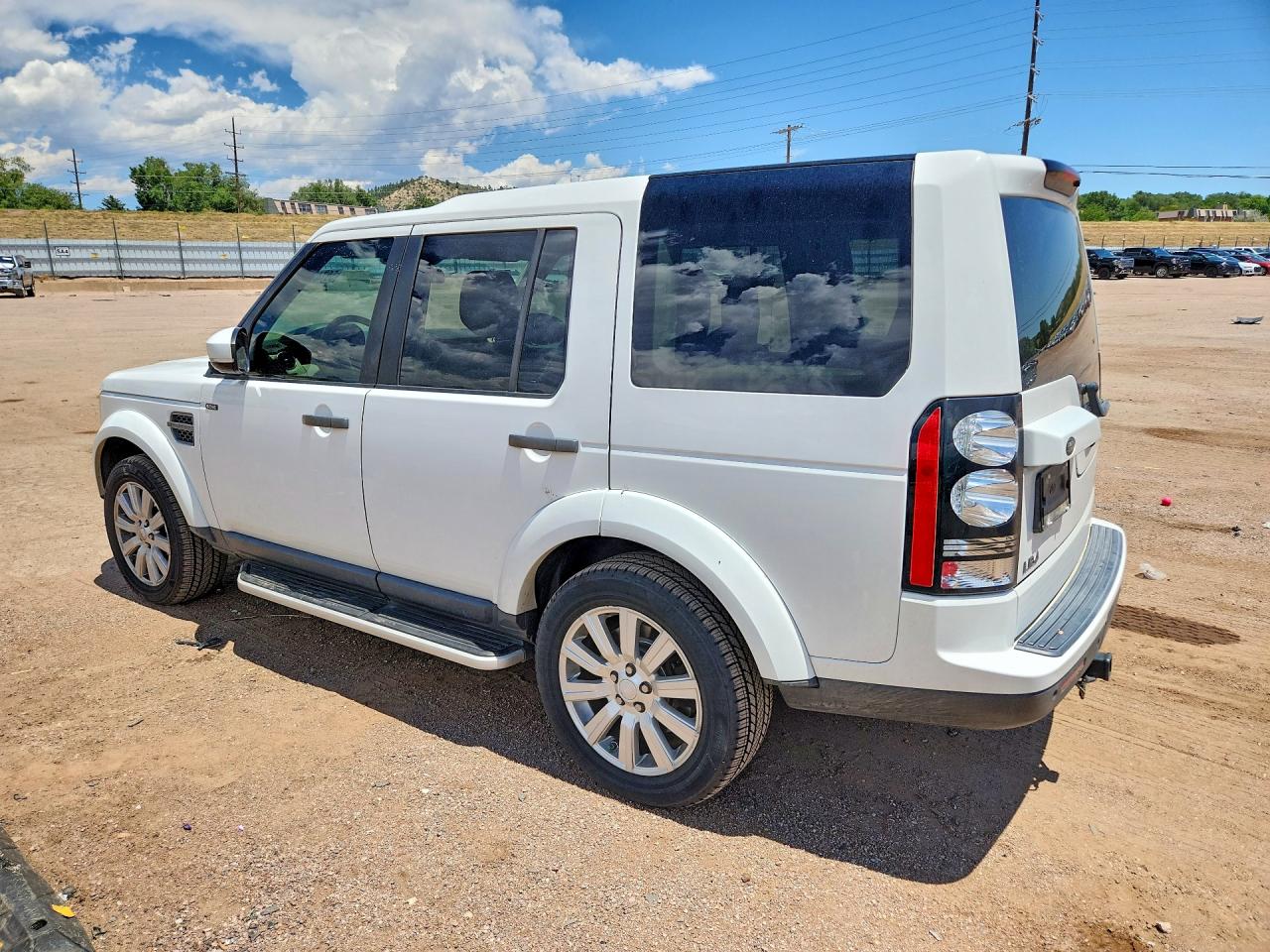 2015 Land Rover Lr4 White vin: SALAC2V69FA772139
