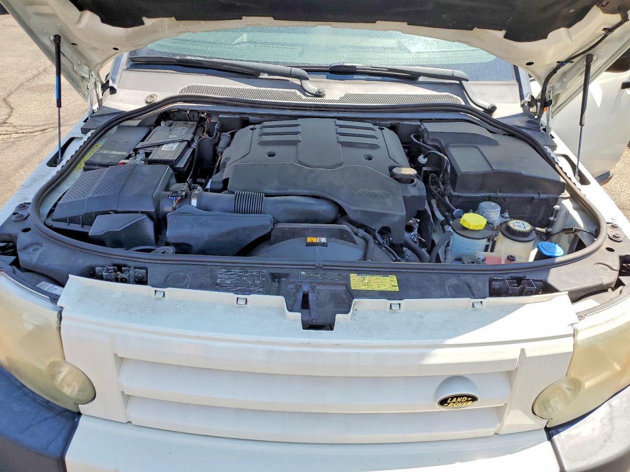 2006 Land Rover Lr3 White vin: SALAE244X6A355638