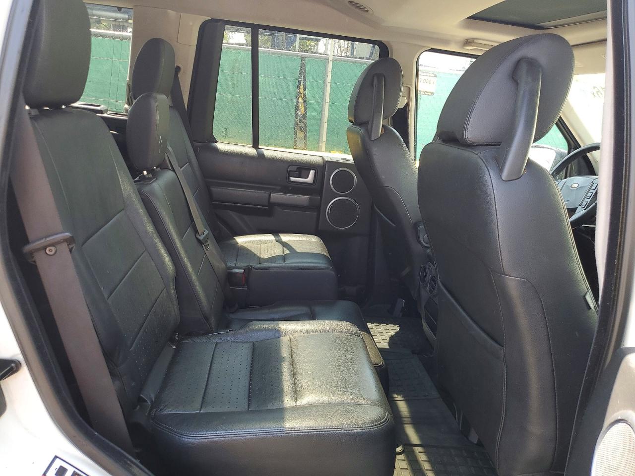 2006 Land Rover Lr3 White vin: SALAE244X6A355638