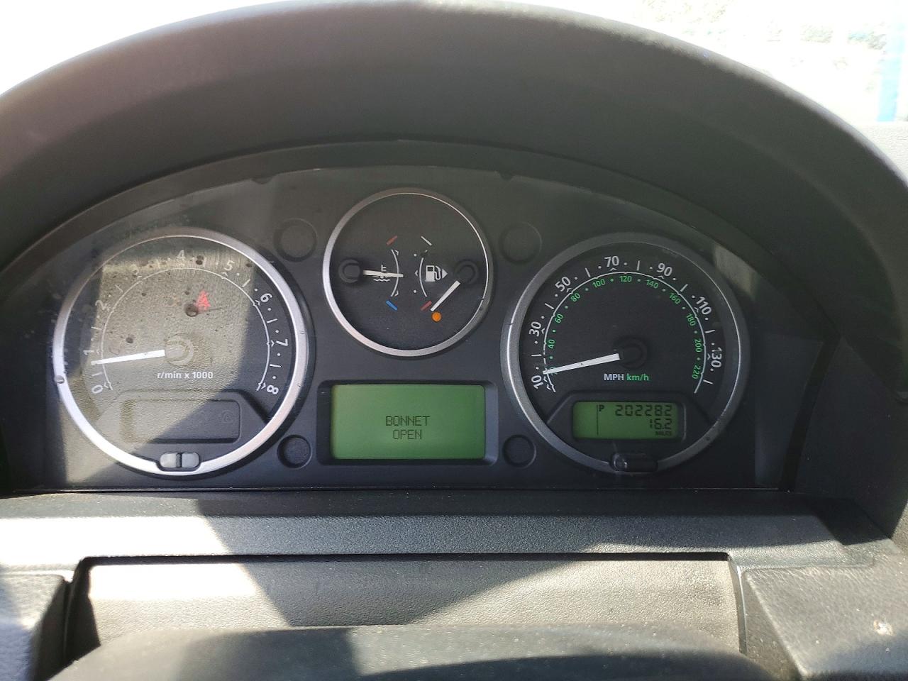 2006 Land Rover Lr3 White vin: SALAE244X6A355638