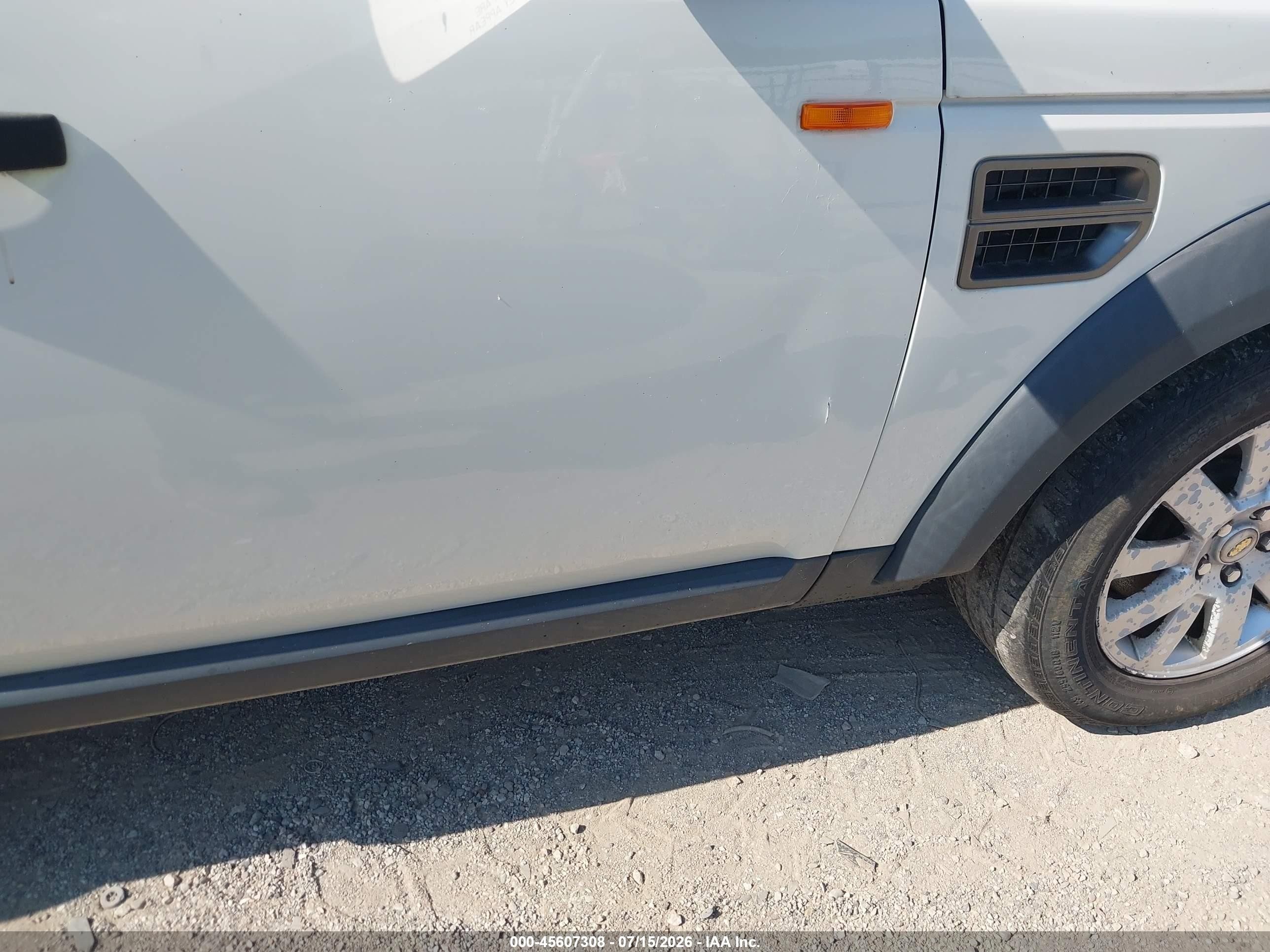 2006 Land Rover Lr3 V8 Se White vin: SALAE254X6A383082