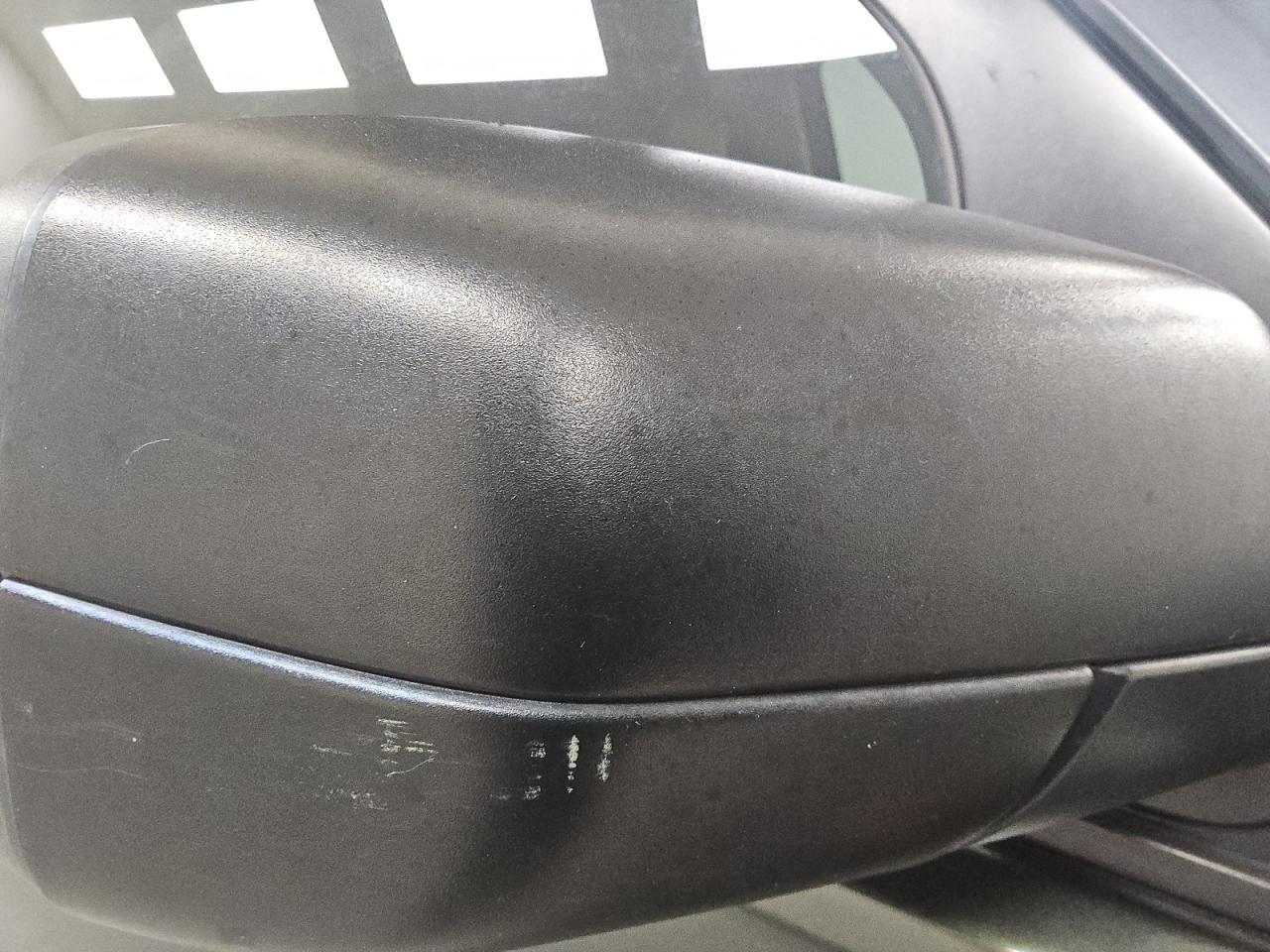 2008 Land Rover Lr3 Hse Green vin: SALAG25428A489975 Damage: Right Mirror, Heavy Scratch, 3 To 4 Inches