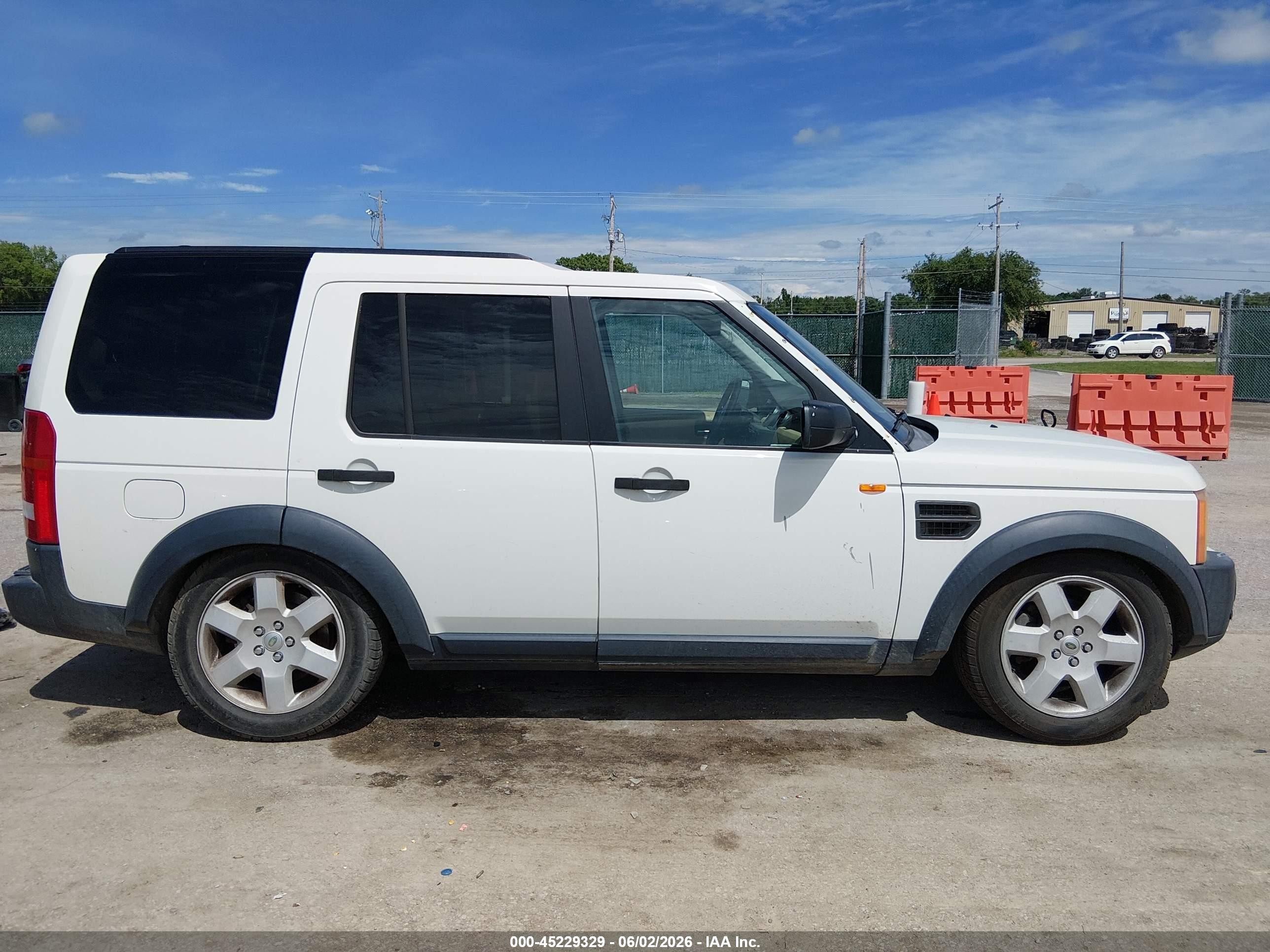 2006 Land Rover Lr3 V8 Hse White vin: SALAG25466A392937