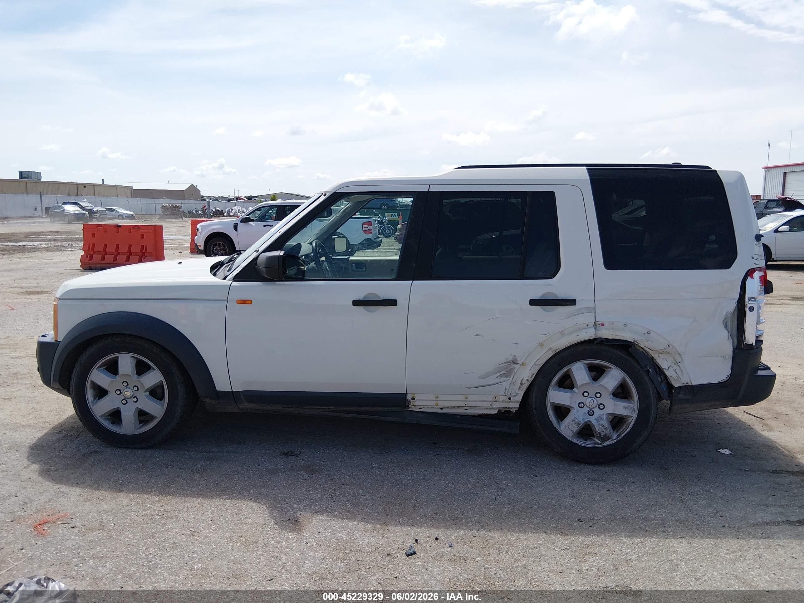 2006 Land Rover Lr3 V8 Hse White vin: SALAG25466A392937