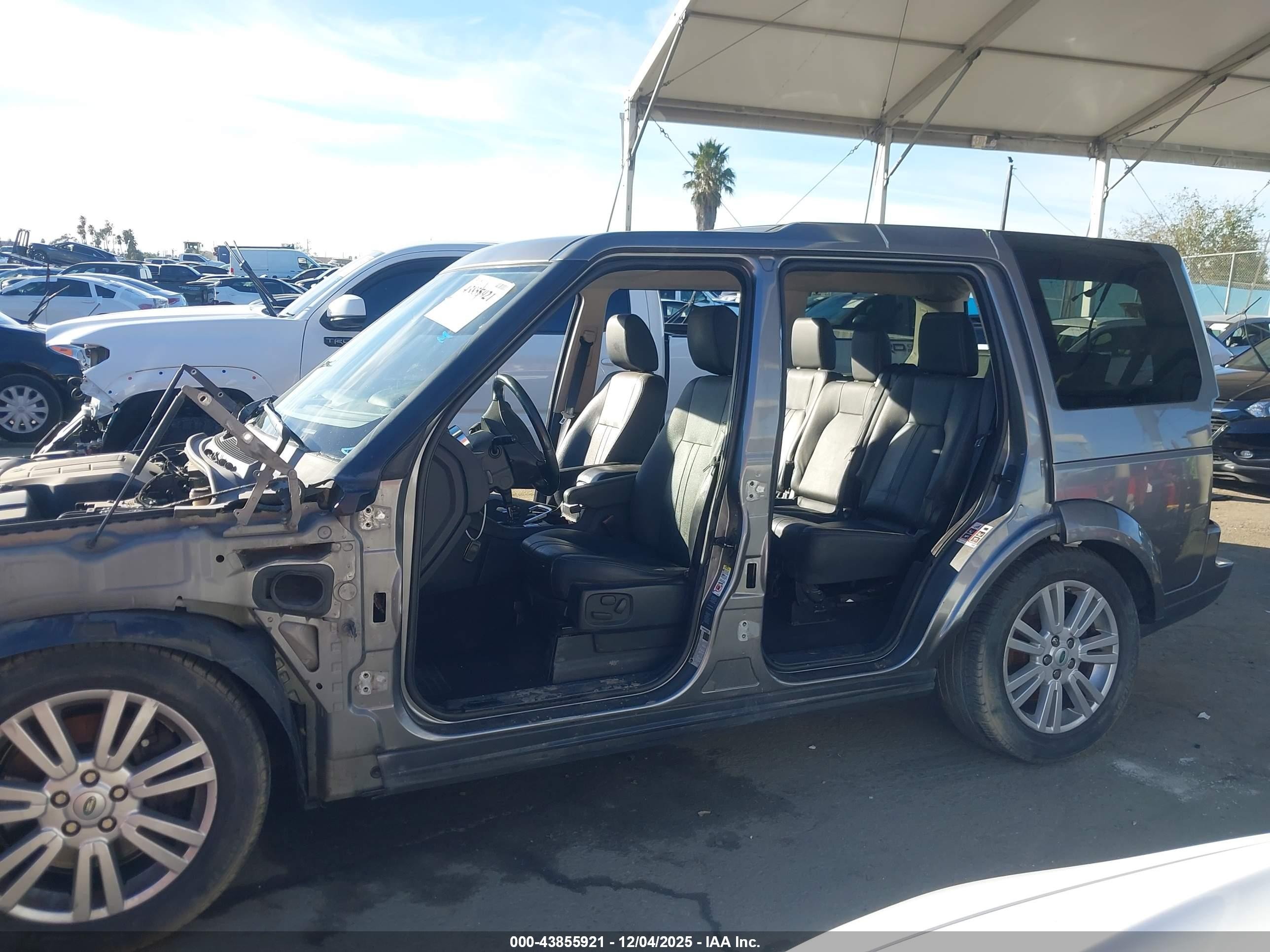 2011 Land Rover Lr4   Gray vin: SALAG2D40BA559336