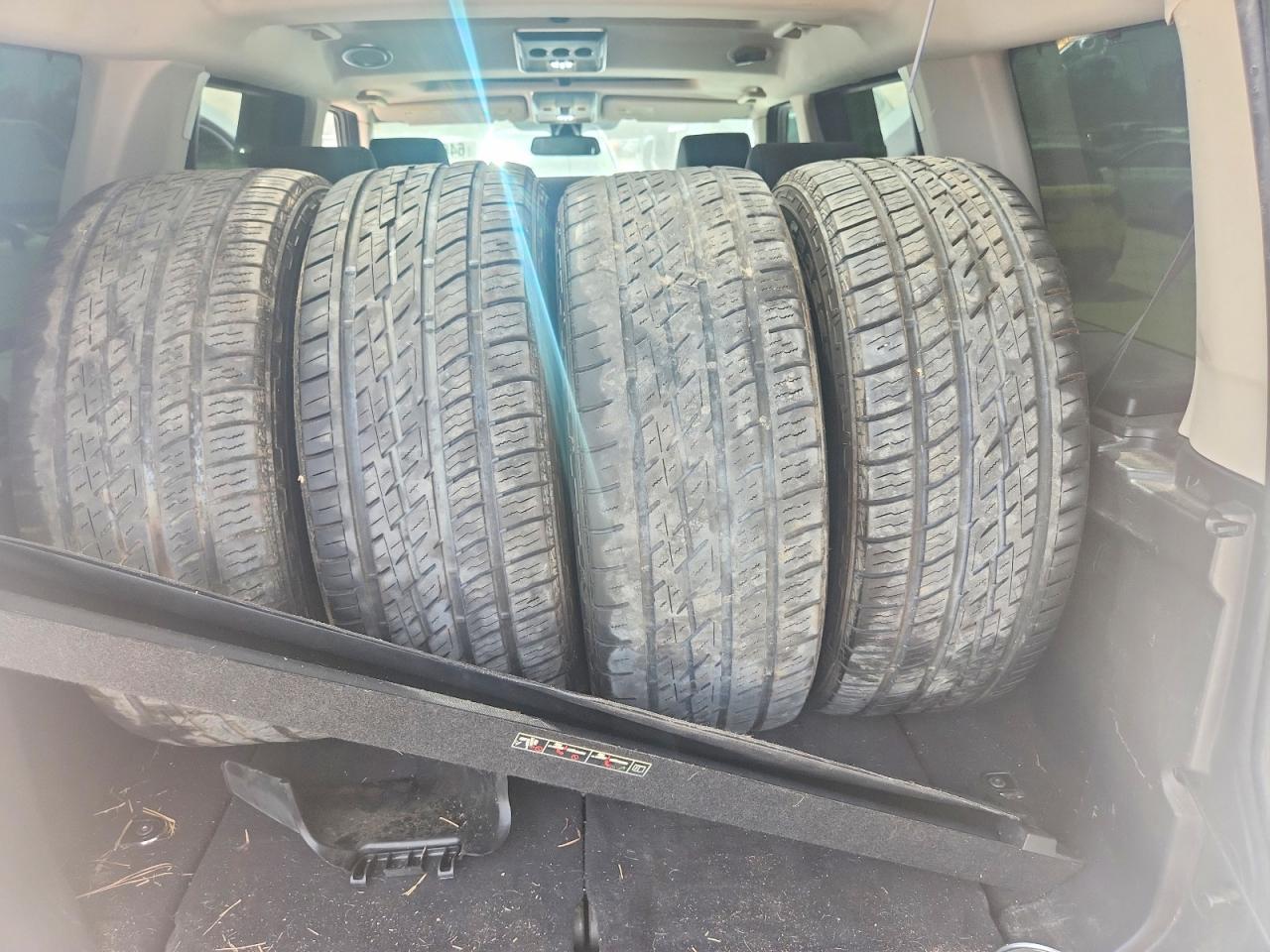 2012 Land Rover Lr4 Hse Silver vin: SALAG2D41CA652108