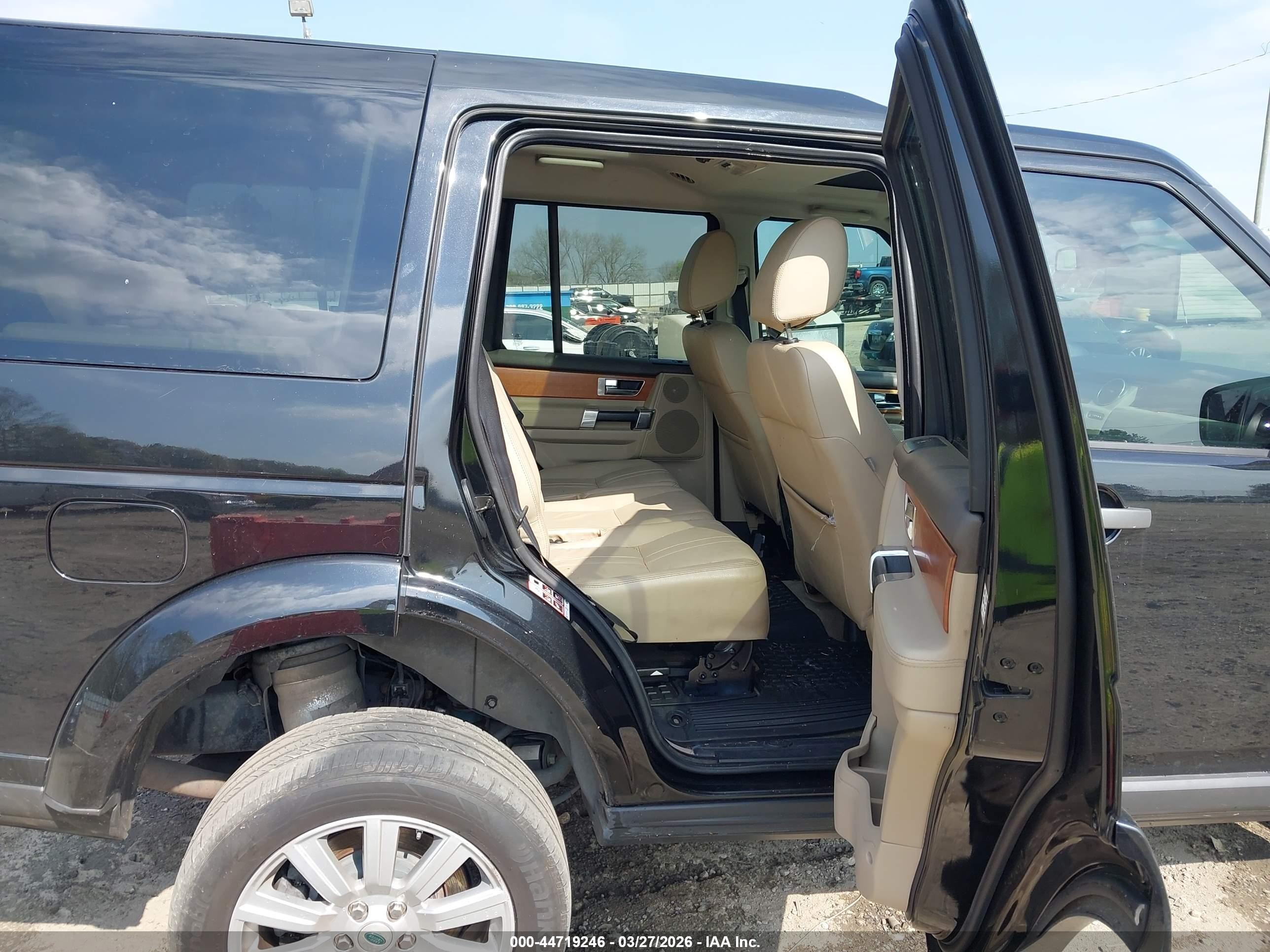 2013 Land Rover Lr4   Black vin: SALAG2D41DA686793