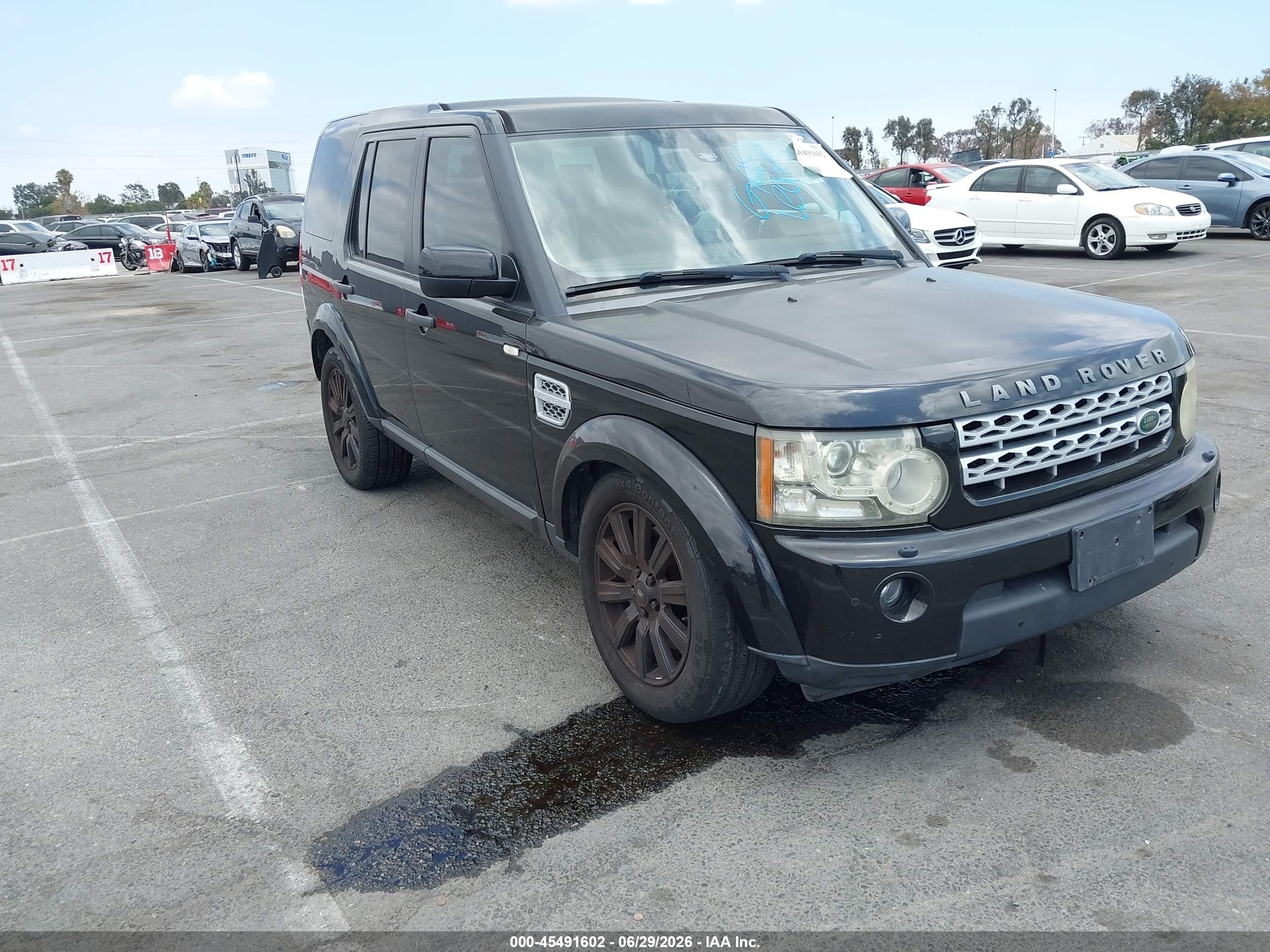 2013 Land Rover Lr4   Черный vin: SALAG2D43DA662625