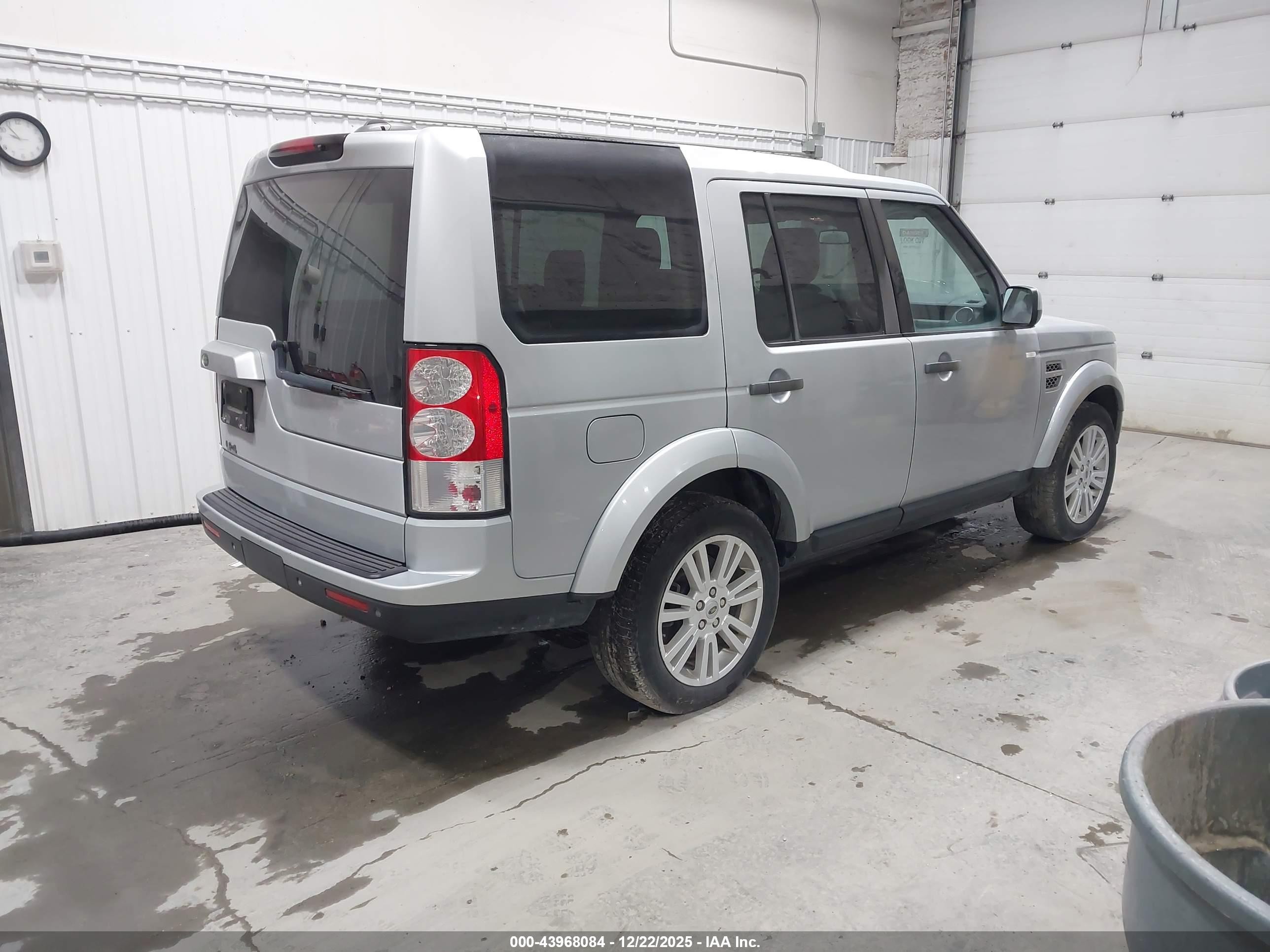 2010 Land Rover Lr4   Silver vin: SALAG2D44AA513734