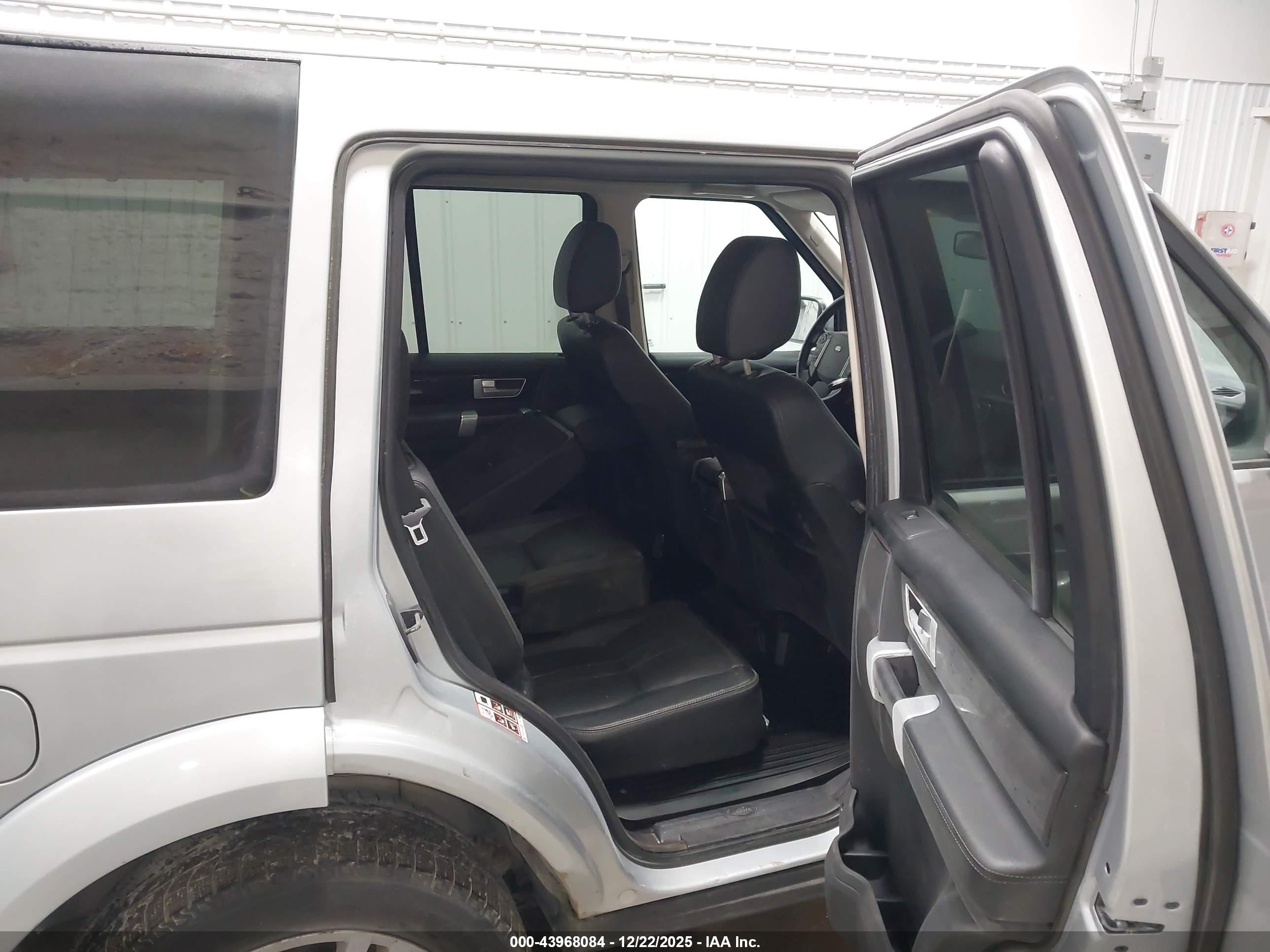 2010 Land Rover Lr4   Silver vin: SALAG2D44AA513734