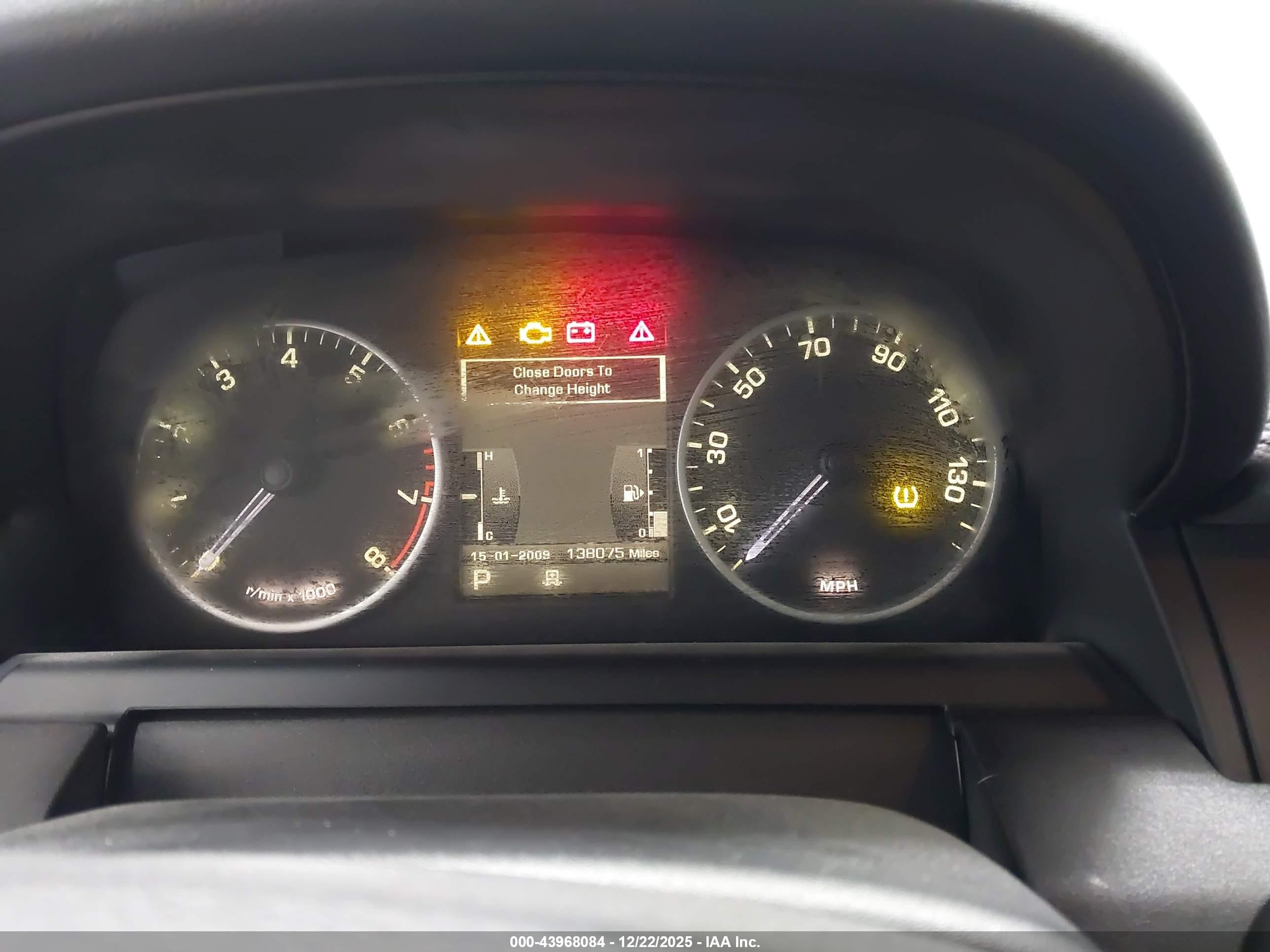 2010 Land Rover Lr4   Silver vin: SALAG2D44AA513734