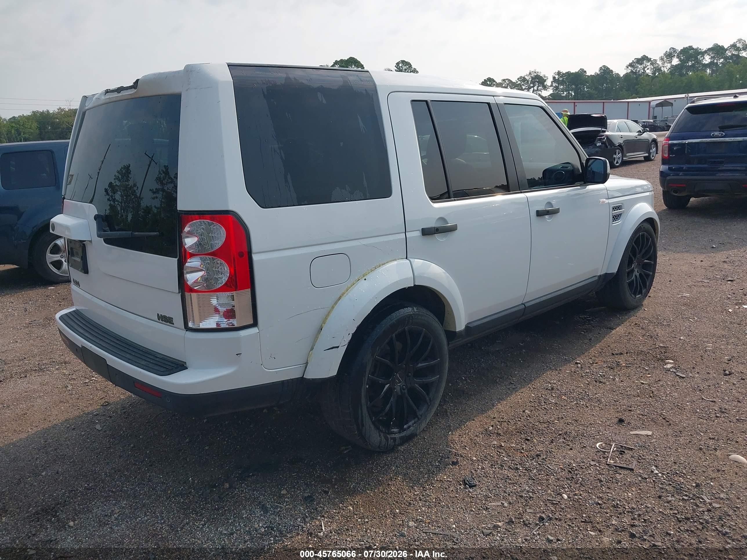 2013 Land Rover Lr4   White vin: SALAG2D44DA667932