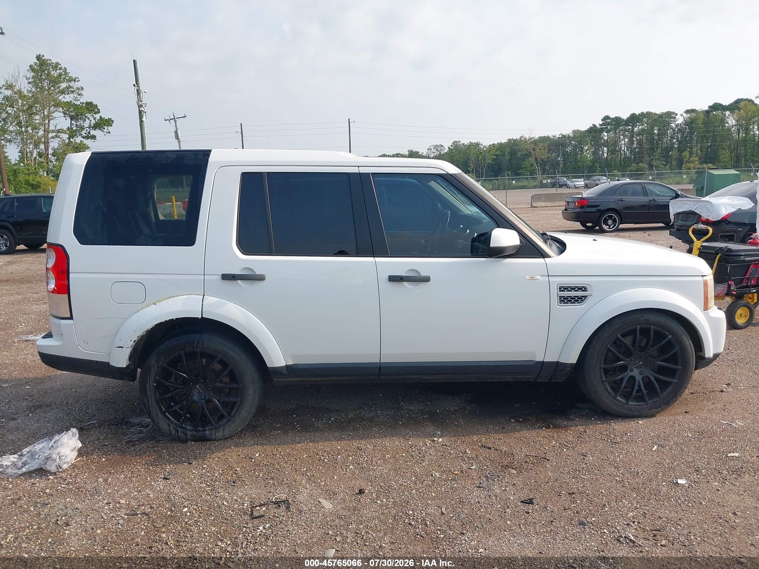 2013 Land Rover Lr4   White vin: SALAG2D44DA667932