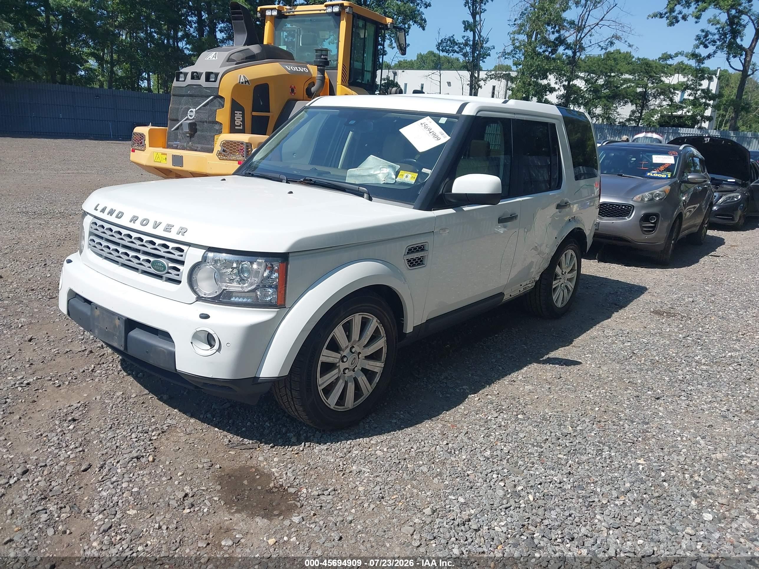 2013 Land Rover Lr4 White vin: SALAG2D44DA670992