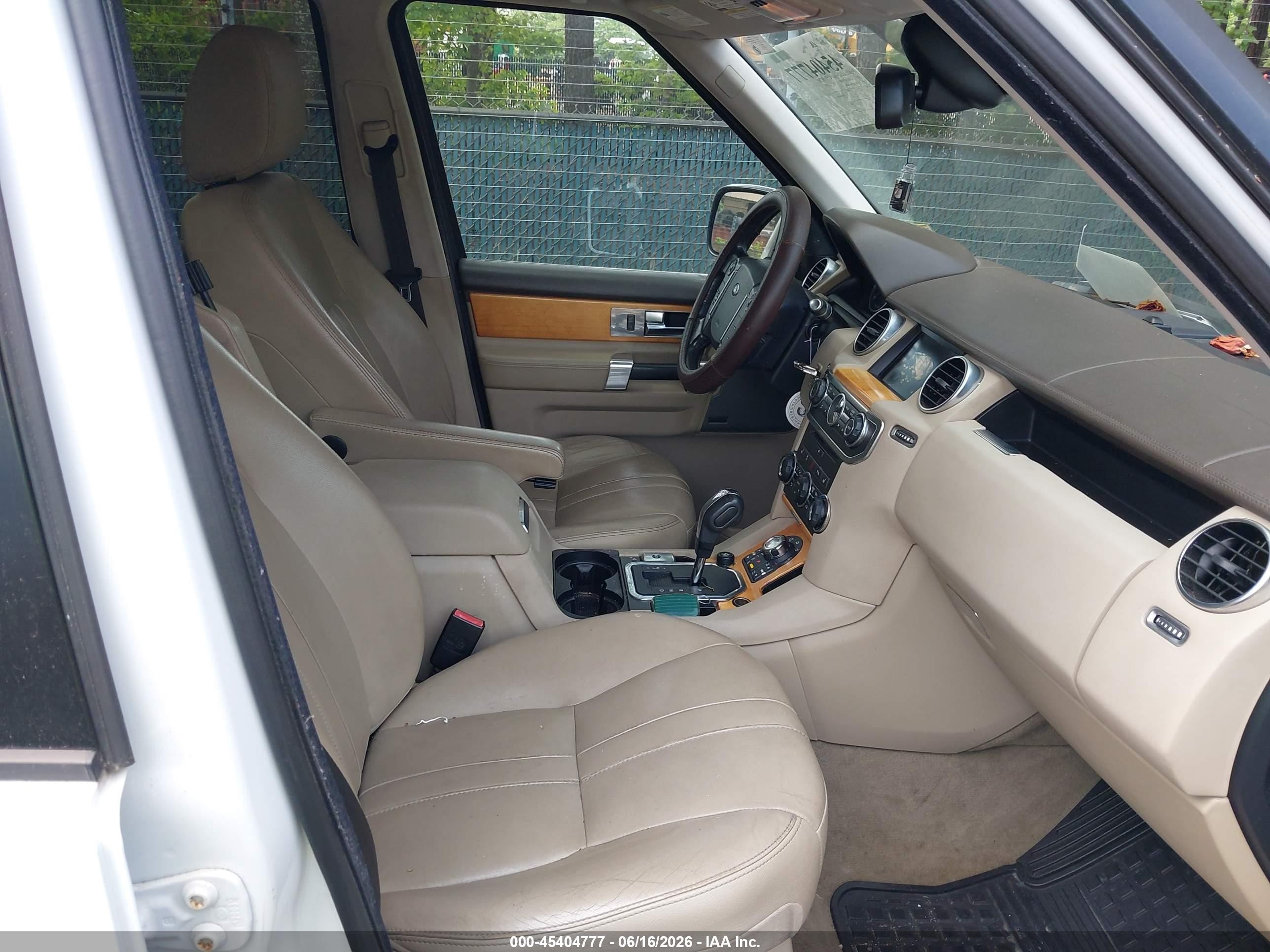 2013 Land Rover Lr4   White vin: SALAG2D45DA674999