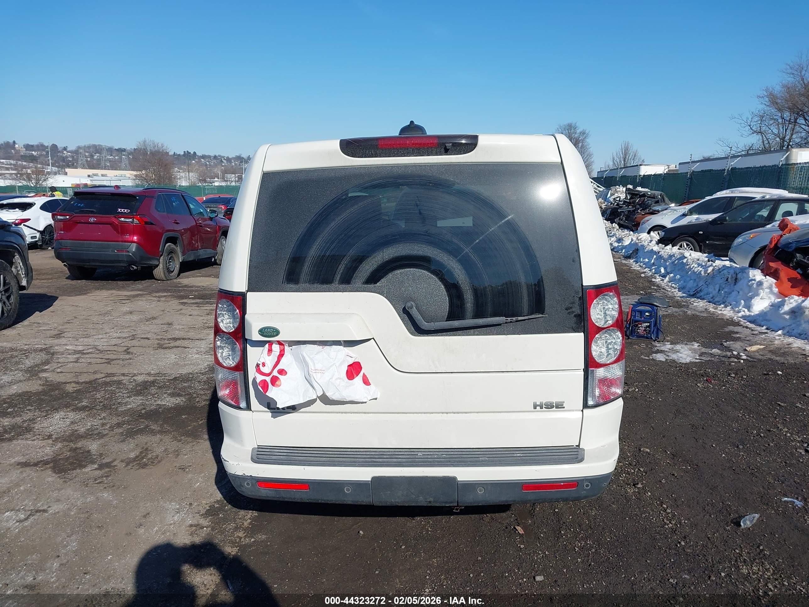 2010 Land Rover Lr4   White vin: SALAG2D46AA534424