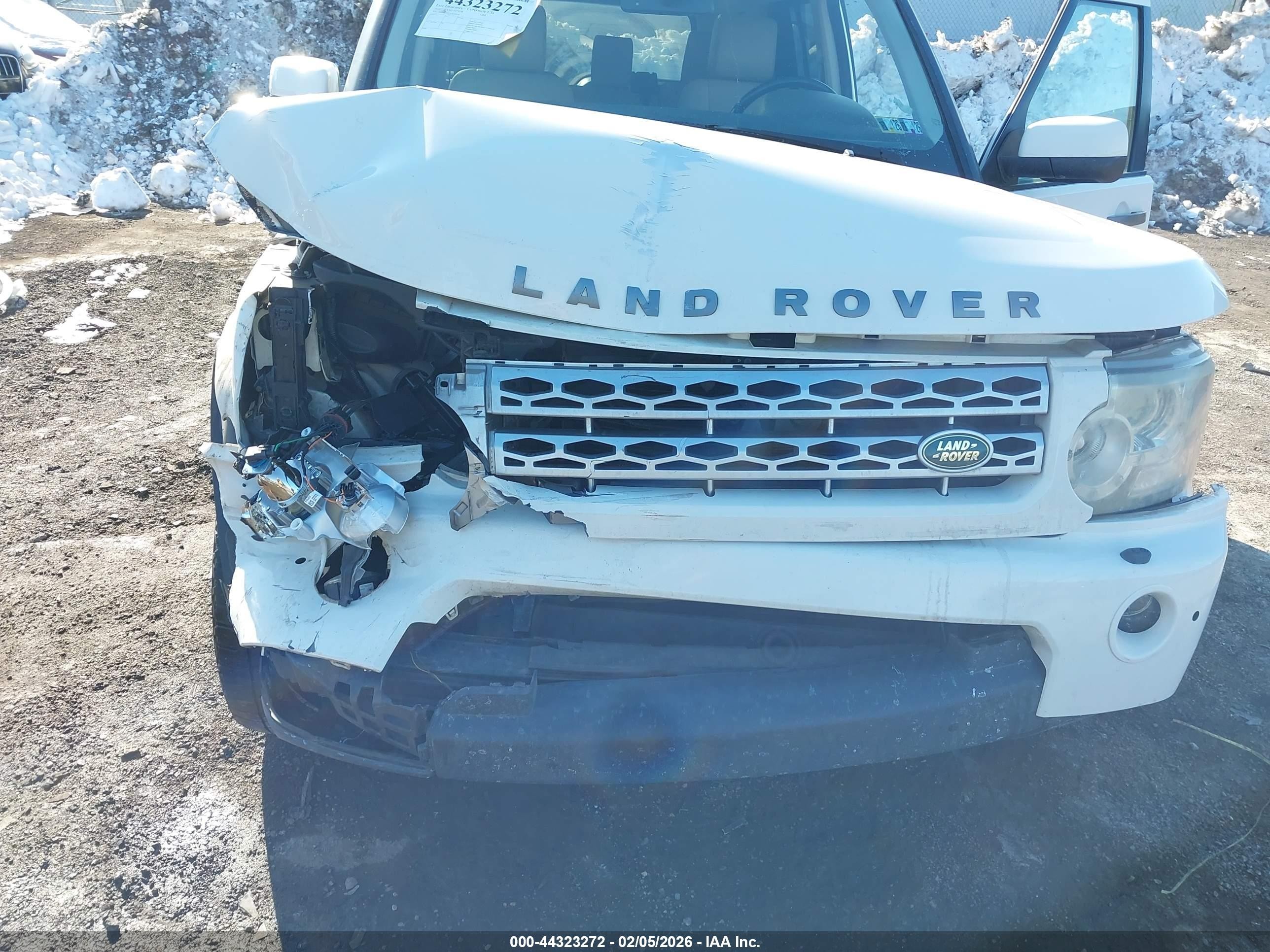 2010 Land Rover Lr4   White vin: SALAG2D46AA534424