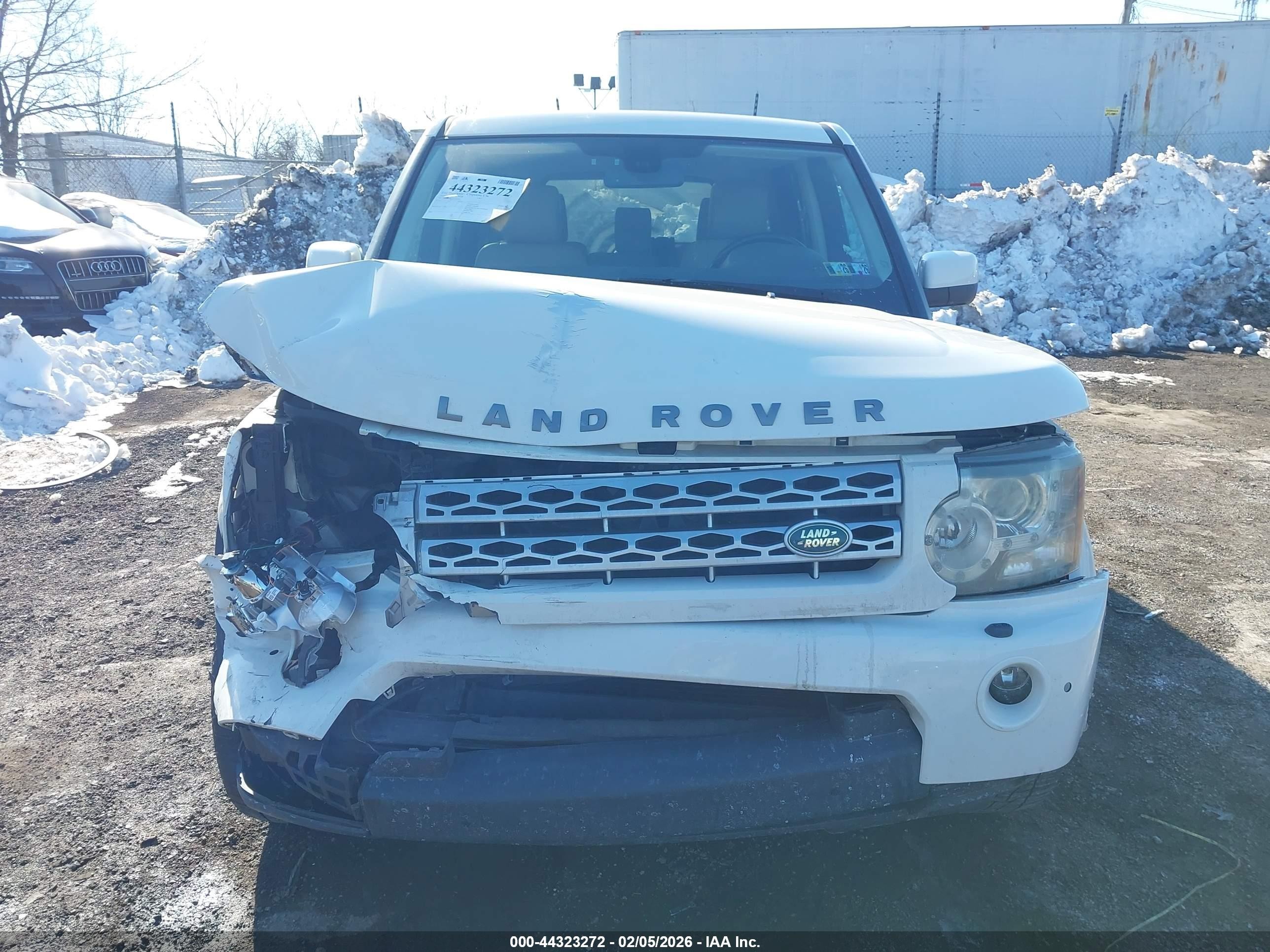 2010 Land Rover Lr4   White vin: SALAG2D46AA534424