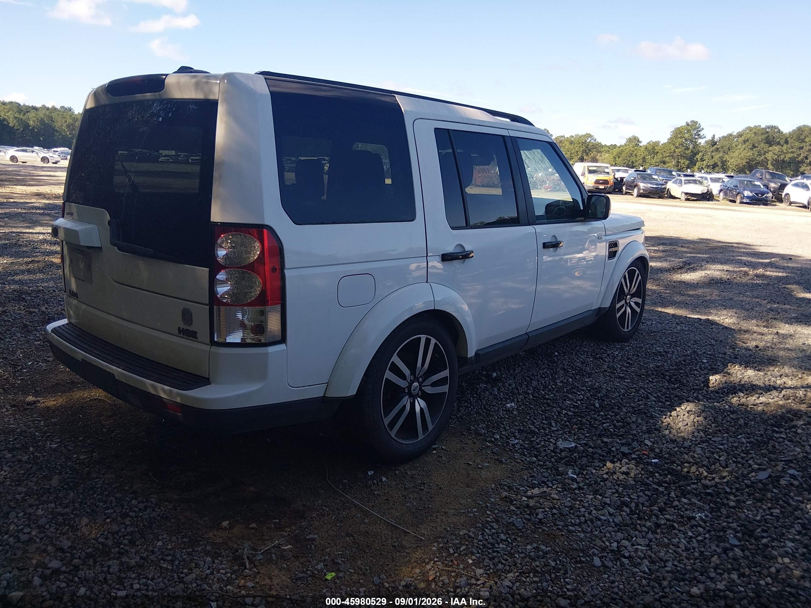 2011 Land Rover Lr4   White vin: SALAG2D46BA565643