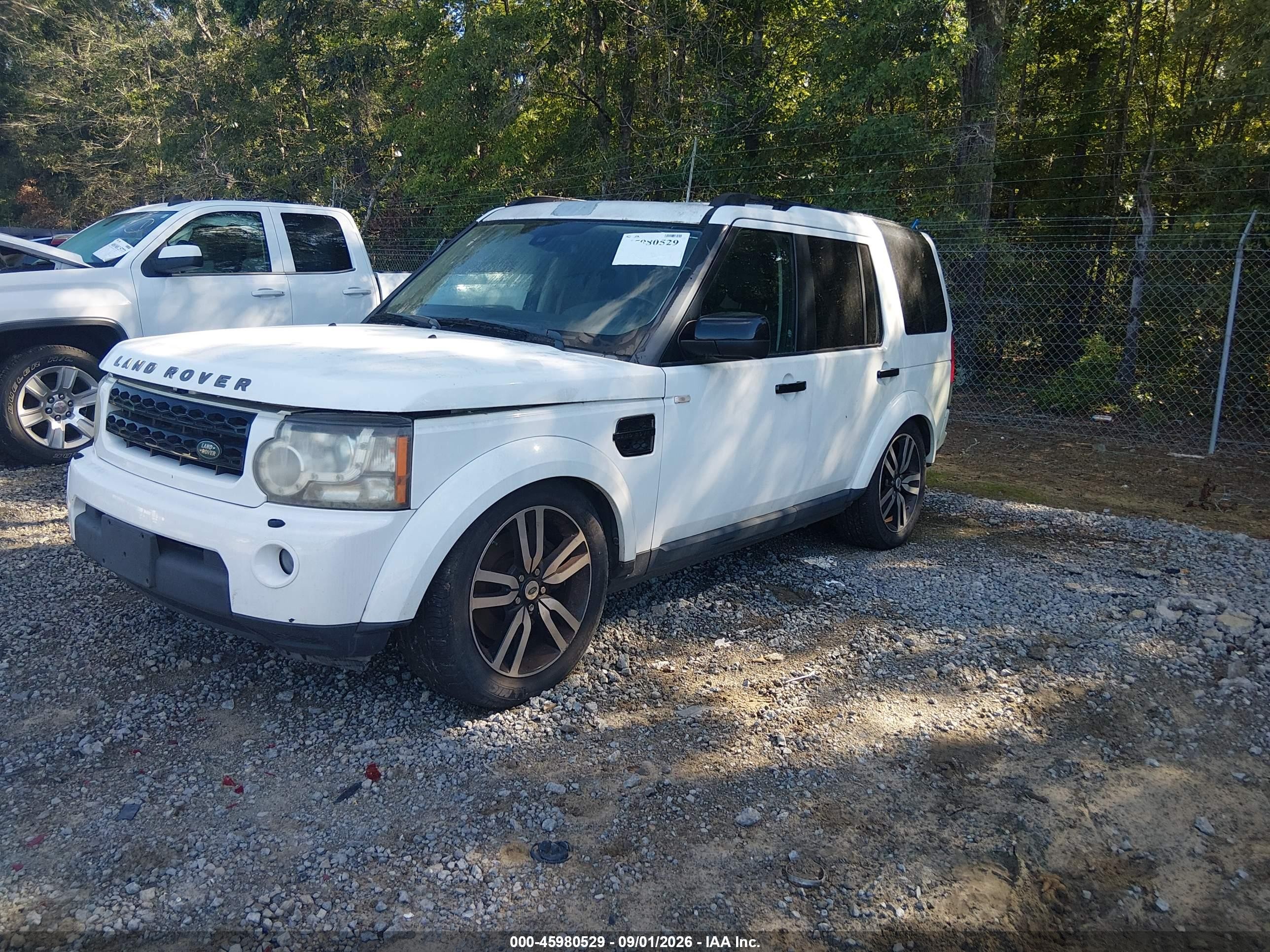 2011 Land Rover Lr4   White vin: SALAG2D46BA565643