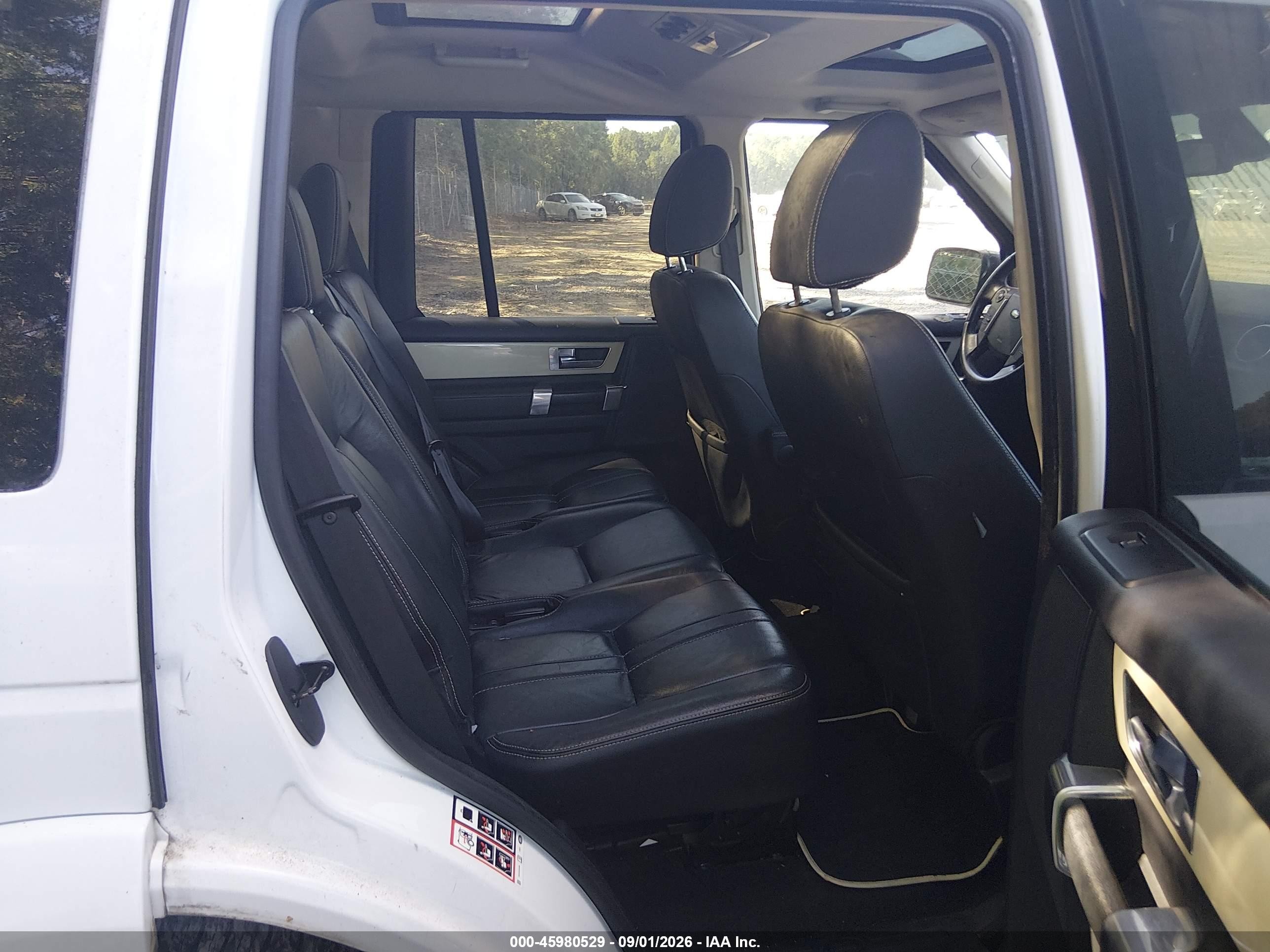2011 Land Rover Lr4   White vin: SALAG2D46BA565643